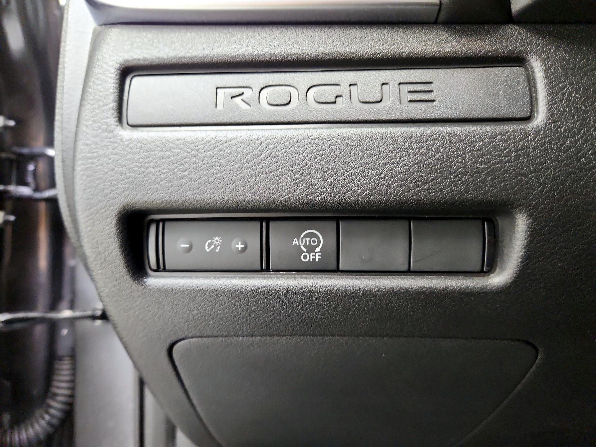 Thumbnail: 2023 Nissan Rogue - 13