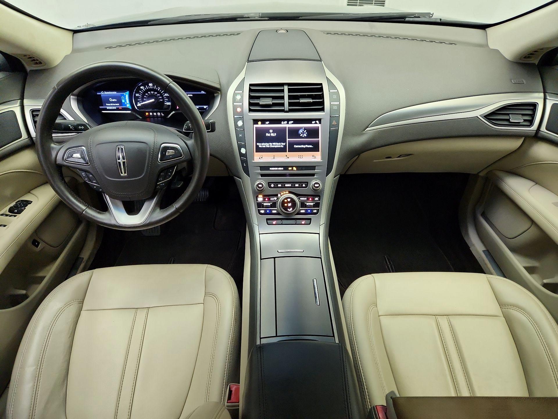 Thumbnail: 2017 Lincoln MKZ - 9