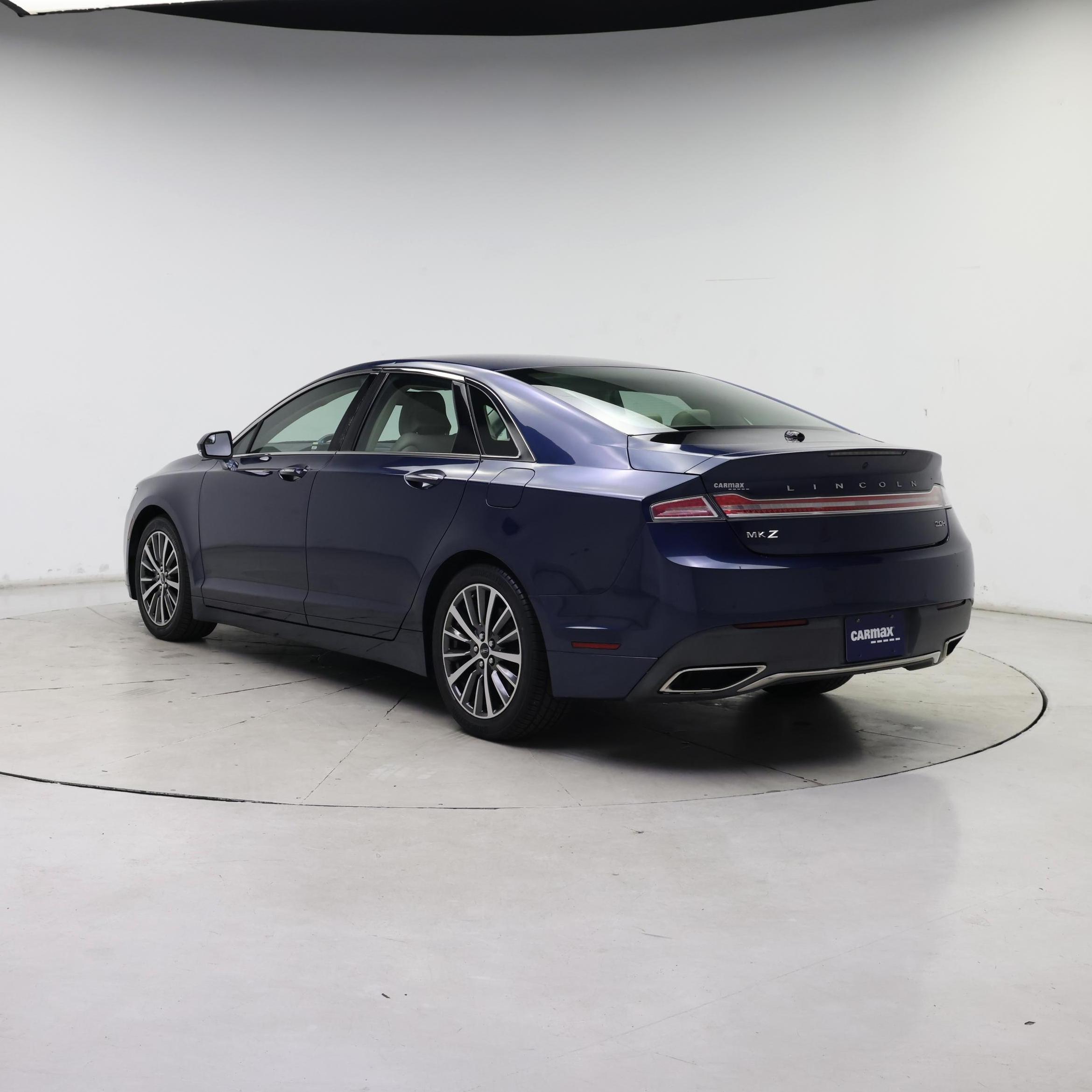 Thumbnail: 2017 Lincoln MKZ - 2