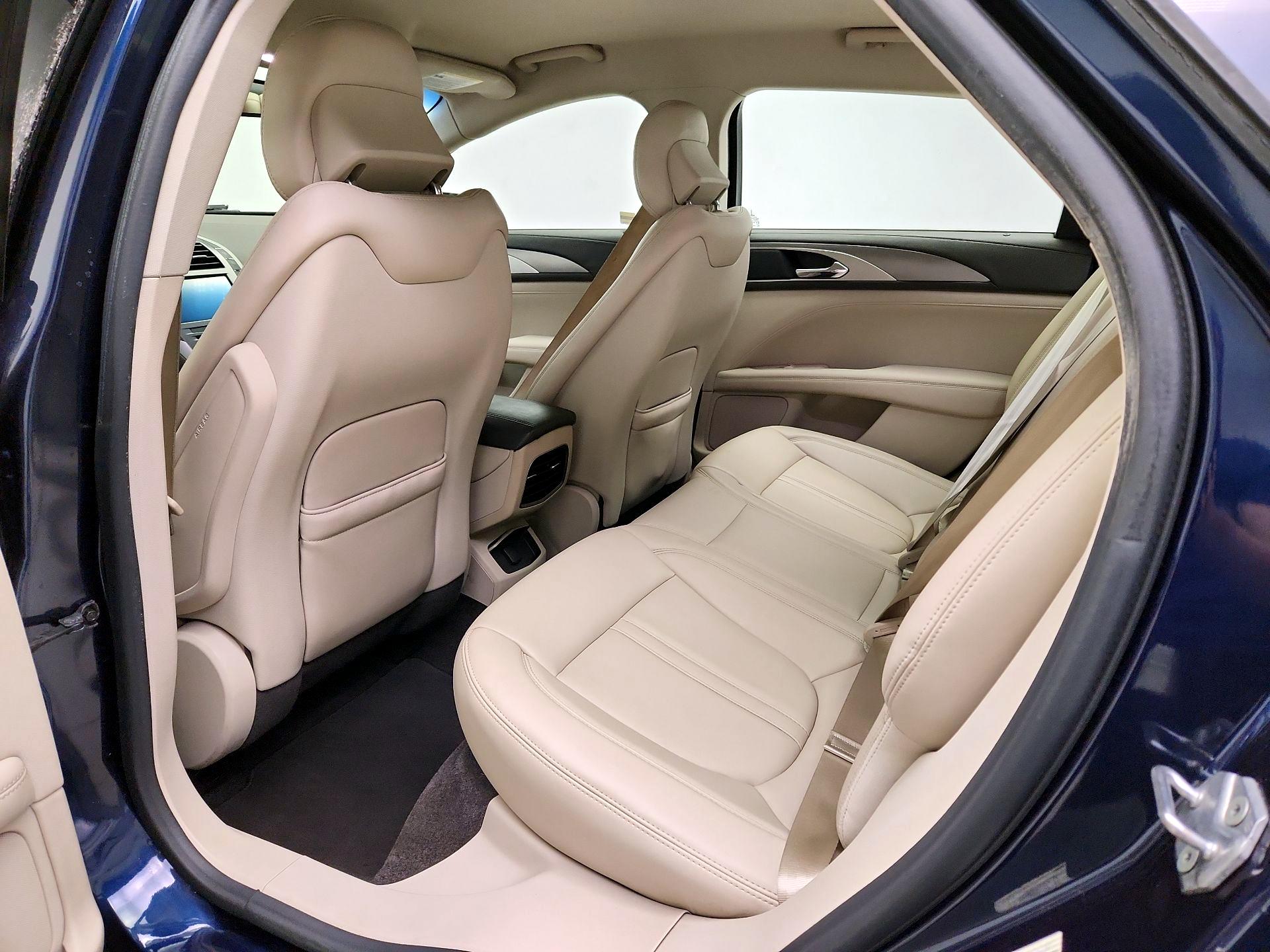 Thumbnail: 2017 Lincoln MKZ - 19