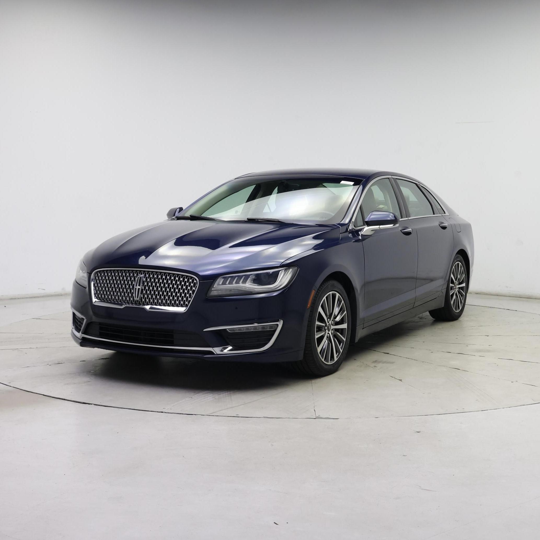 Thumbnail: 2017 Lincoln MKZ - 4