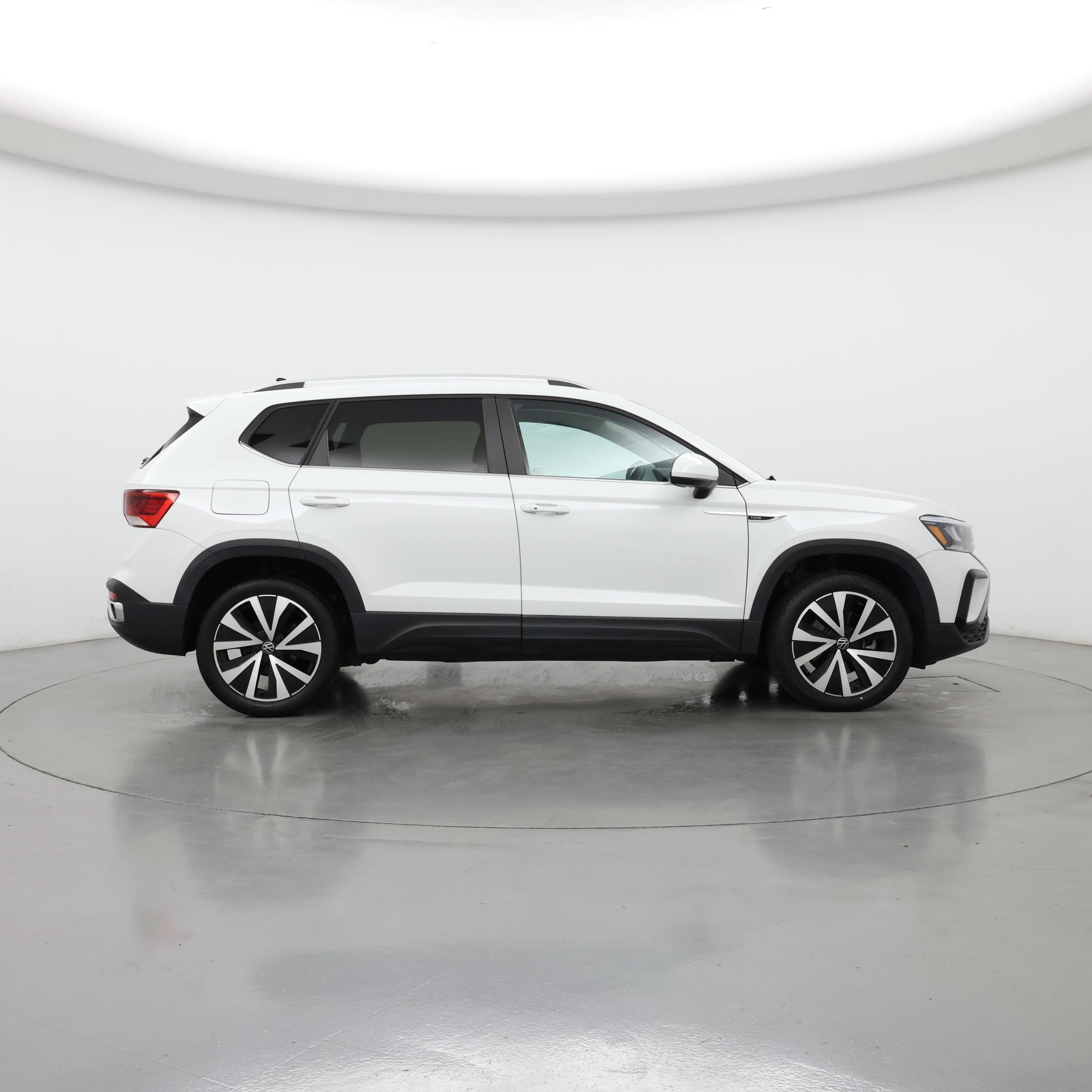 Thumbnail: 2022 Volkswagen Taos - 7
