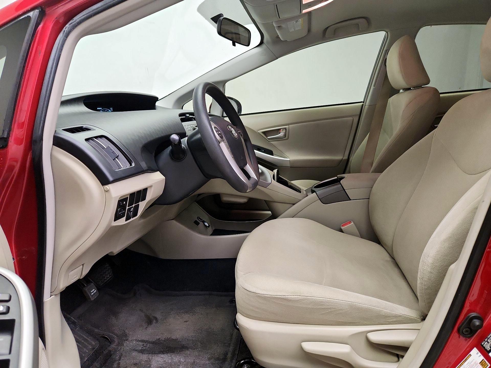 Thumbnail: 2015 Toyota Prius - 11