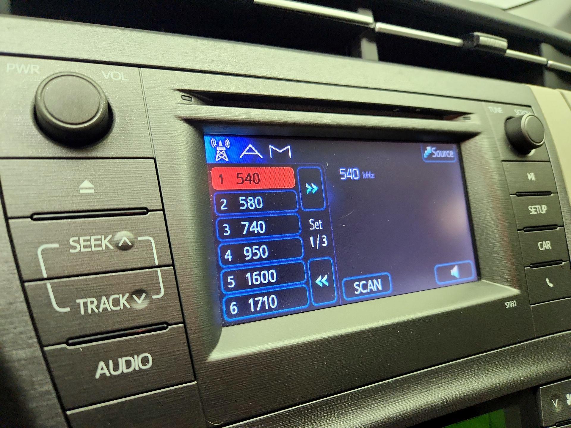 Thumbnail: 2015 Toyota Prius - 15