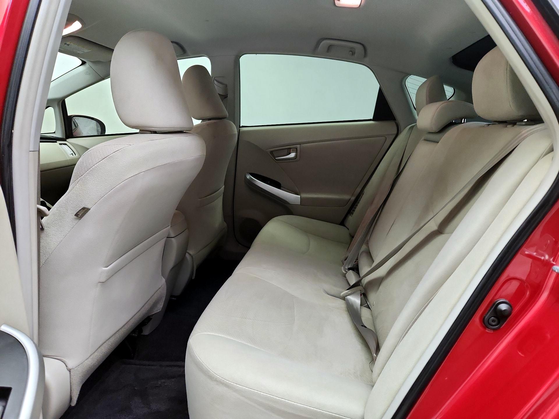 Thumbnail: 2015 Toyota Prius - 19