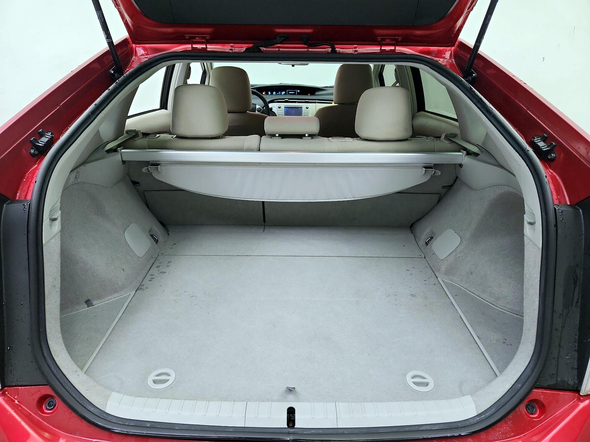 Thumbnail: 2015 Toyota Prius - 20