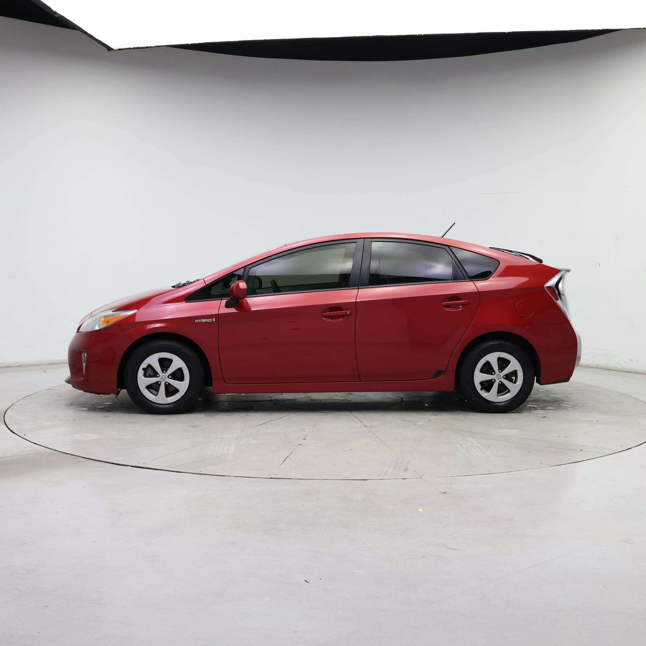 Thumbnail: 2015 Toyota Prius - 3