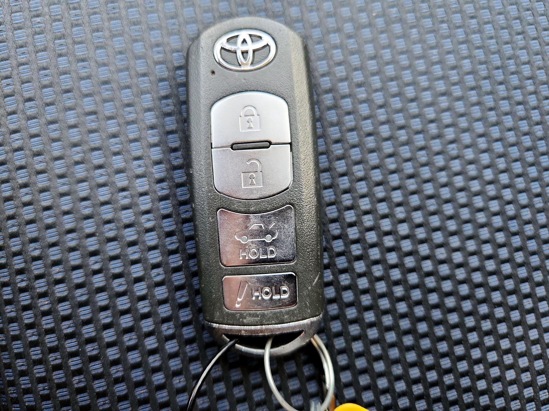 Thumbnail: 2018 Toyota Yaris iA - 20
