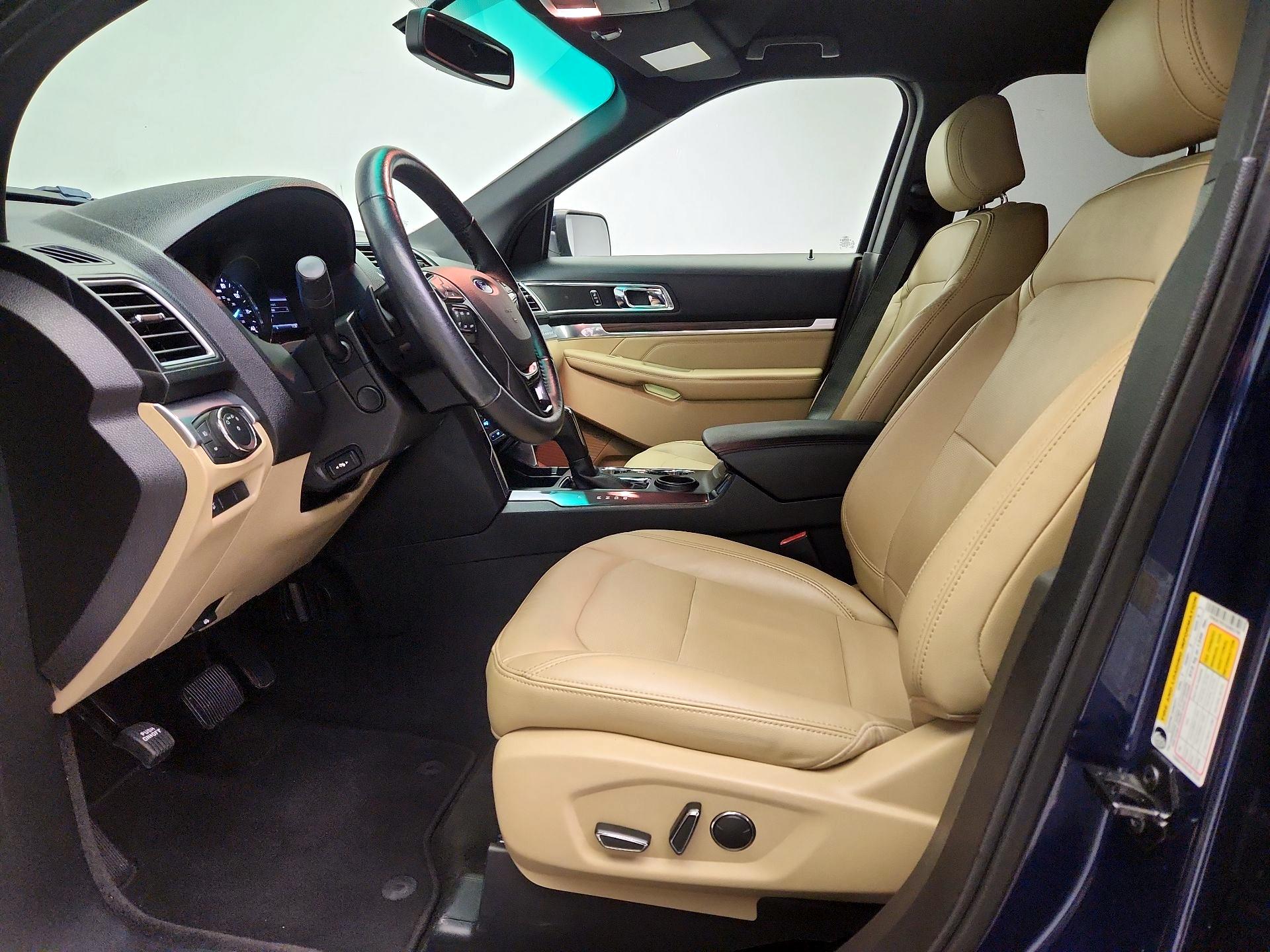 Thumbnail: 2016 Ford Explorer - 11
