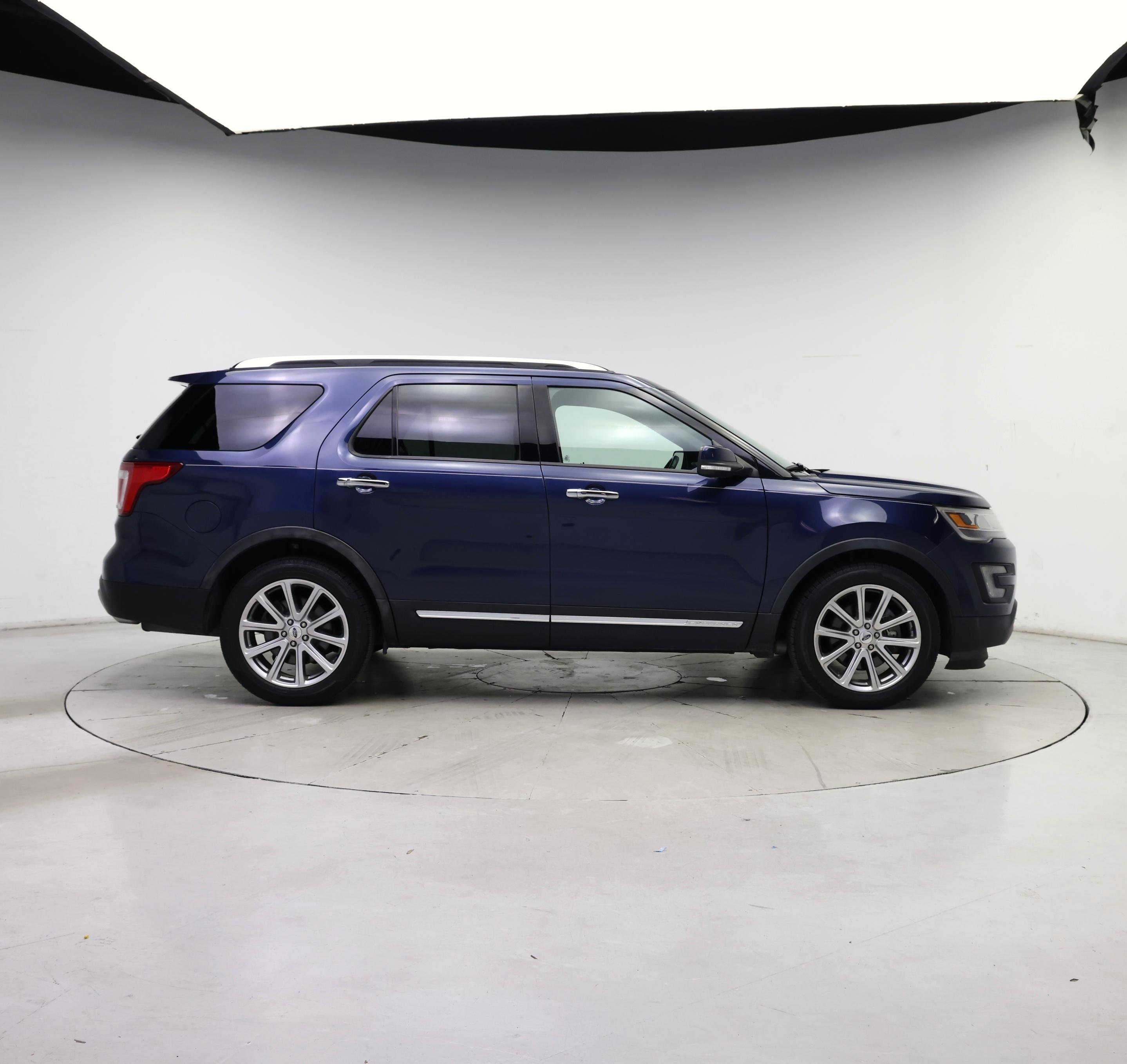Thumbnail: 2016 Ford Explorer - 7