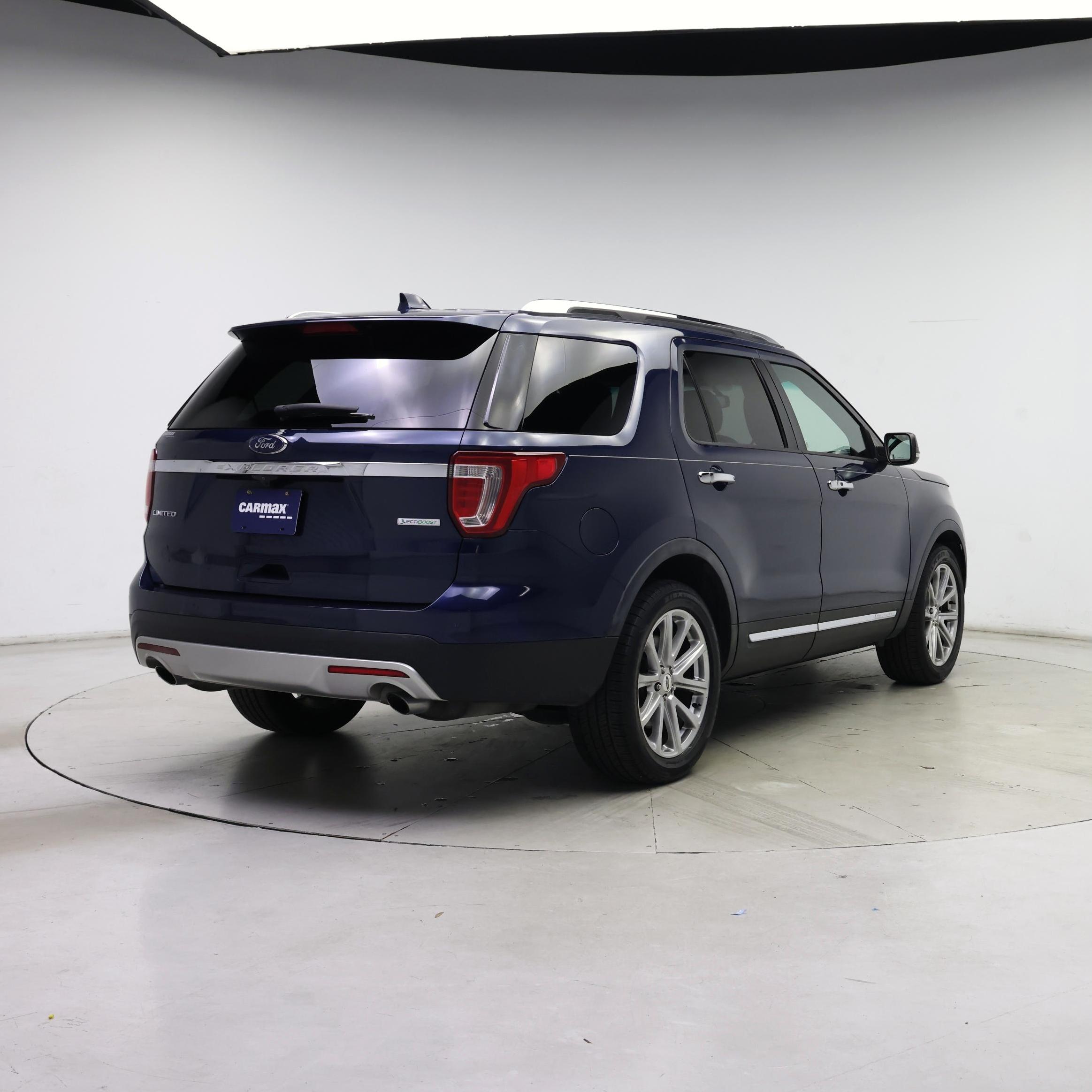 Thumbnail: 2016 Ford Explorer - 8