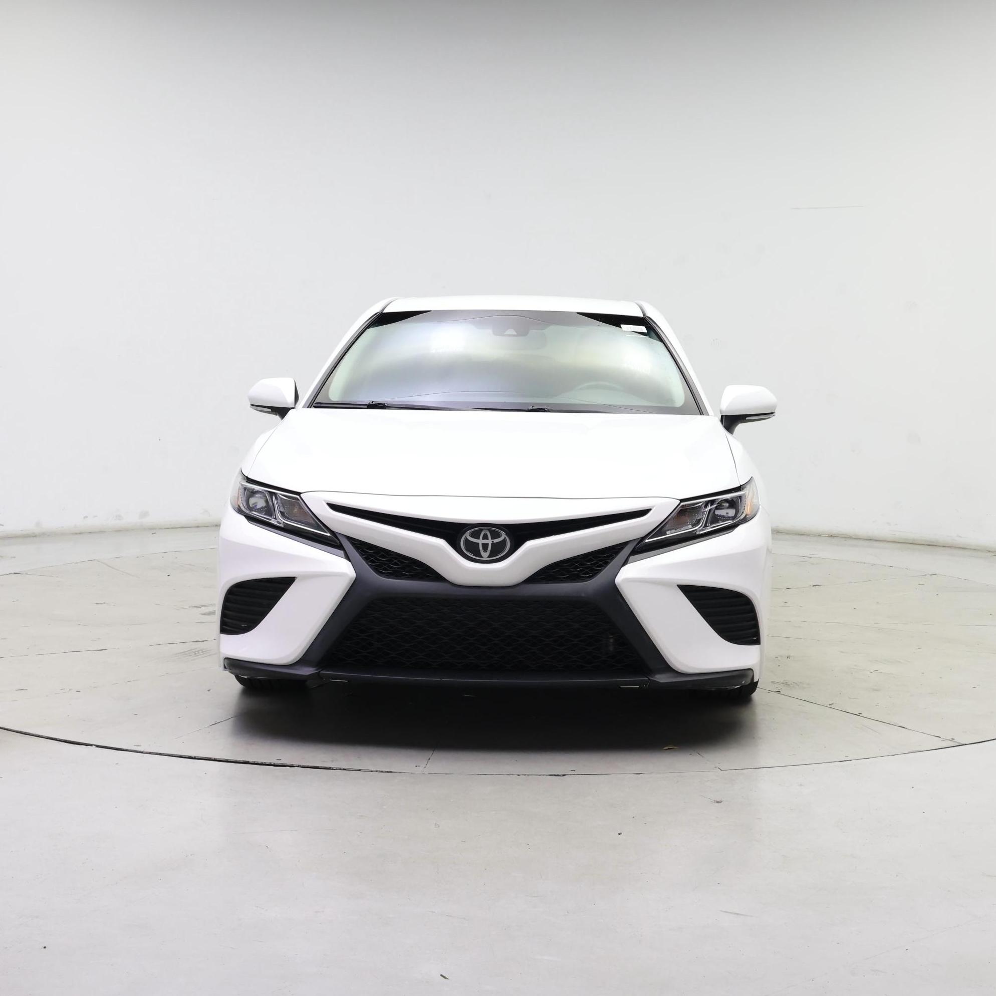 Thumbnail: 2018 Toyota Camry - 5