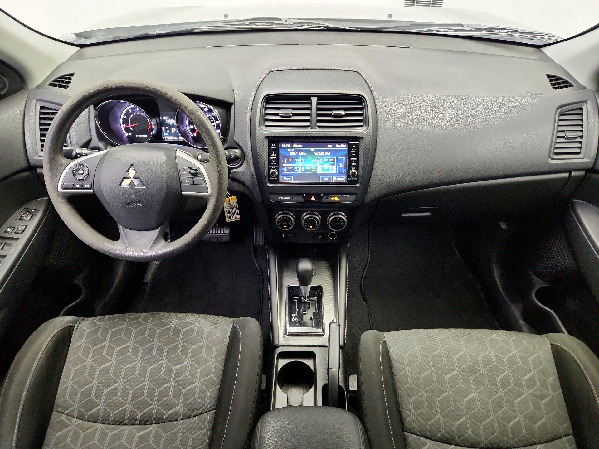 Thumbnail: 2020 Mitsubishi Outlander Sport - 9