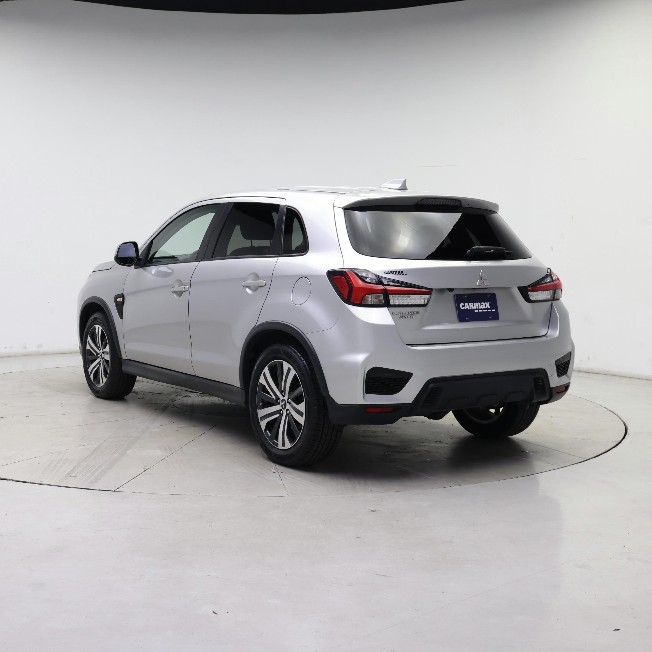 Thumbnail: 2020 Mitsubishi Outlander Sport - 2