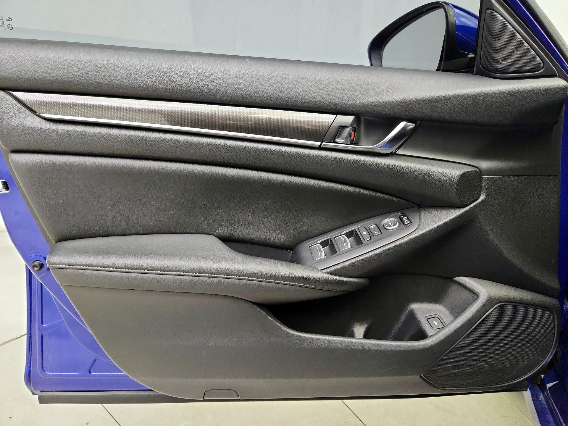 Thumbnail: 2020 Honda Accord - 12