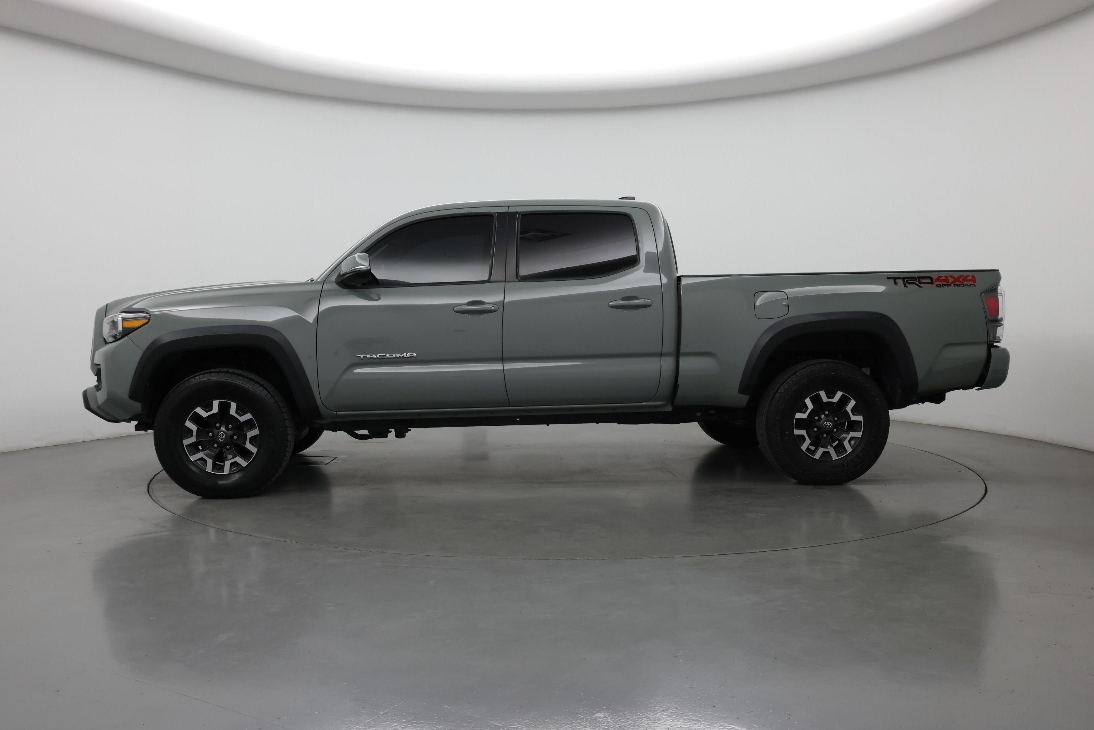Thumbnail: 2023 Toyota Tacoma - 3