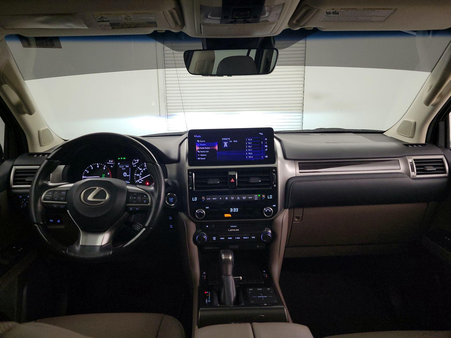 Thumbnail: 2022 Lexus GX - 9