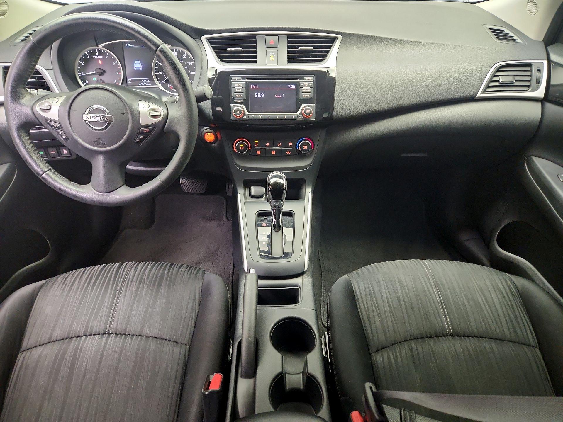 Thumbnail: 2017 Nissan Sentra - 9