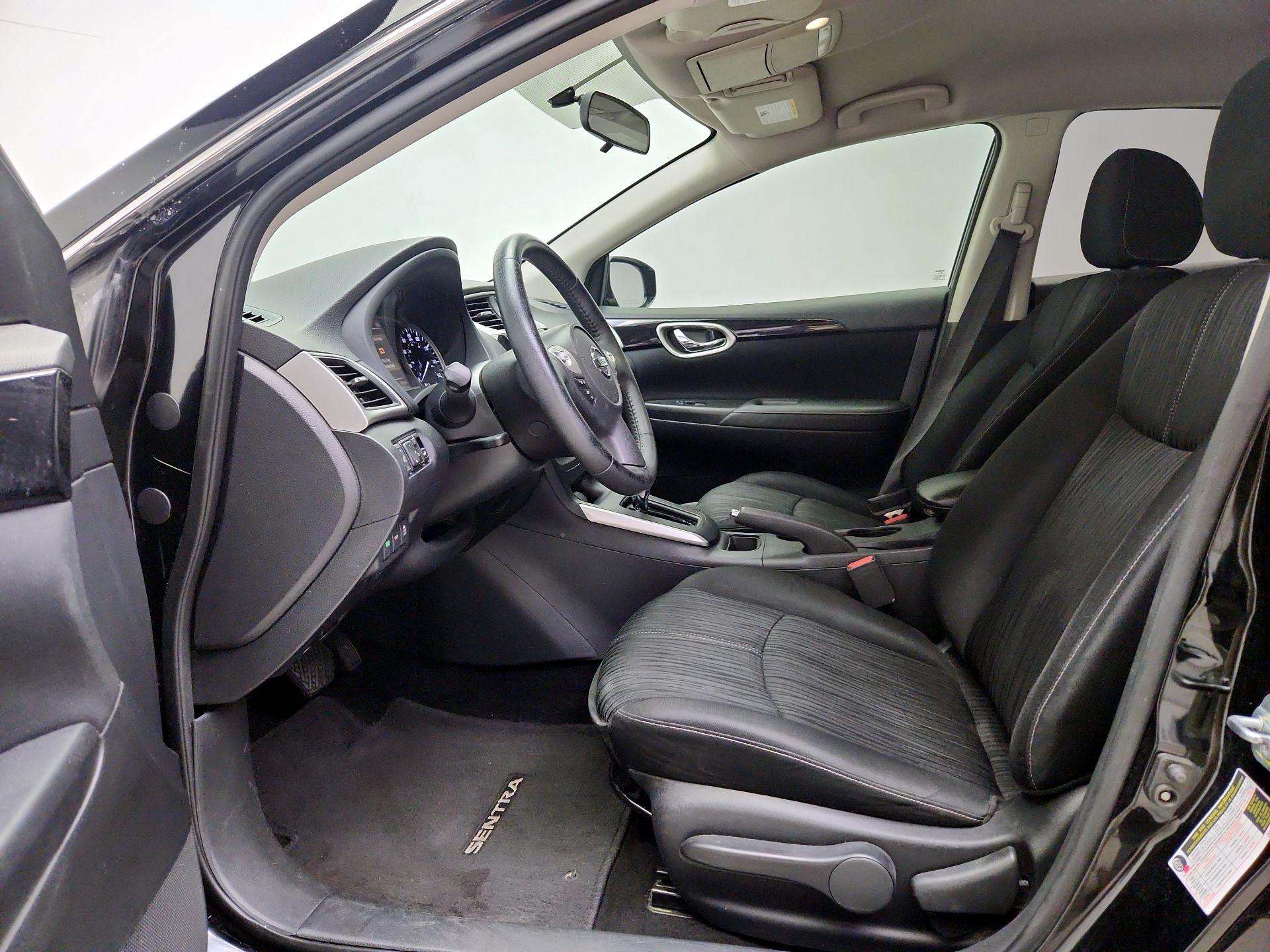 Thumbnail: 2017 Nissan Sentra - 11