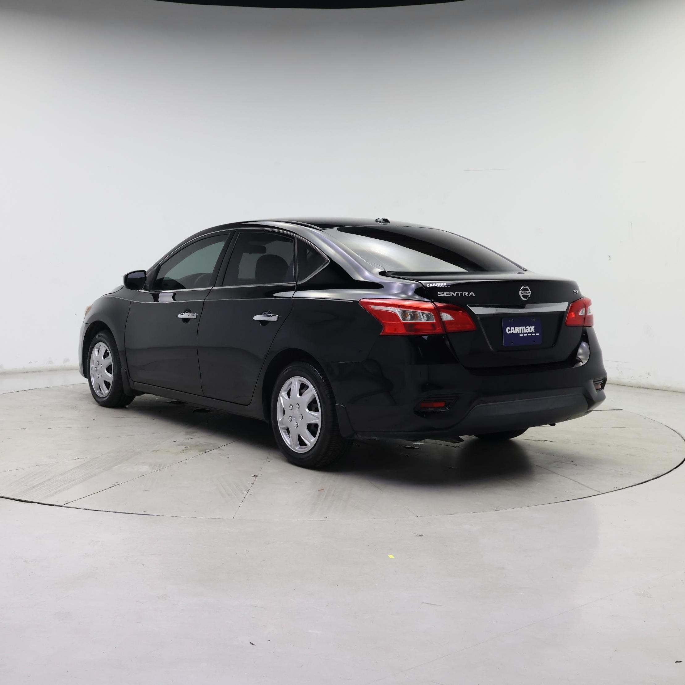 Thumbnail: 2017 Nissan Sentra - 2