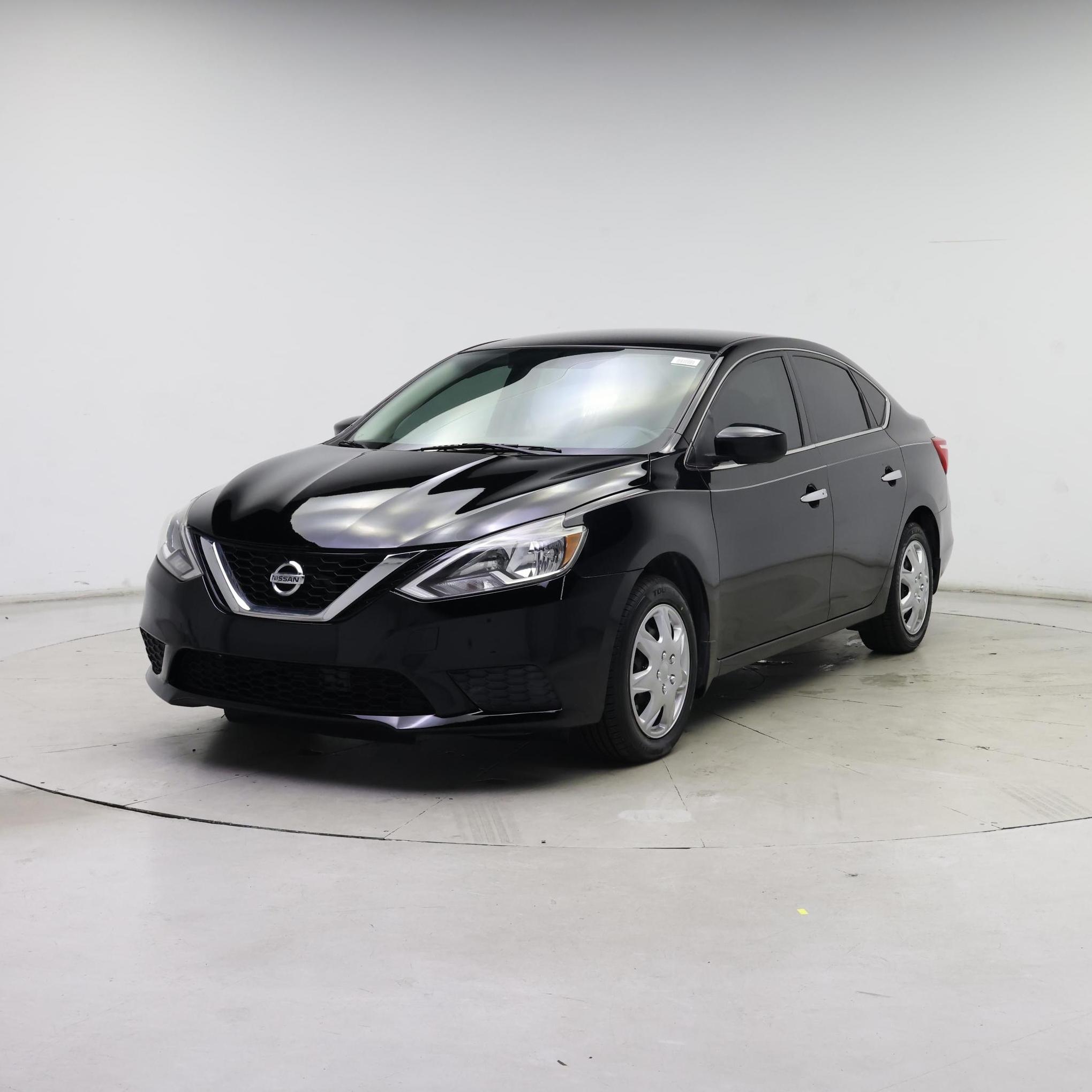 Thumbnail: 2017 Nissan Sentra - 4