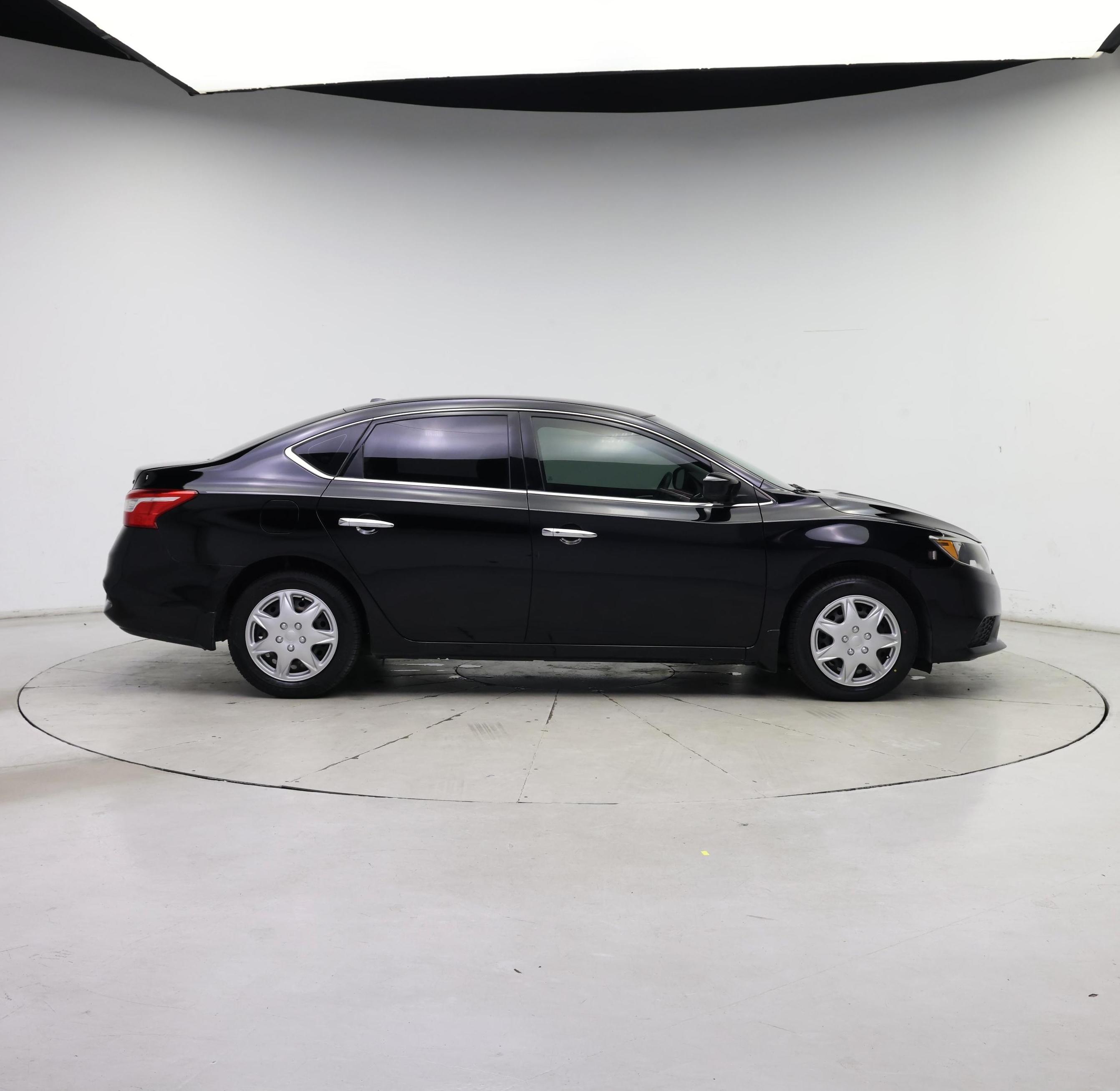 Thumbnail: 2017 Nissan Sentra - 7