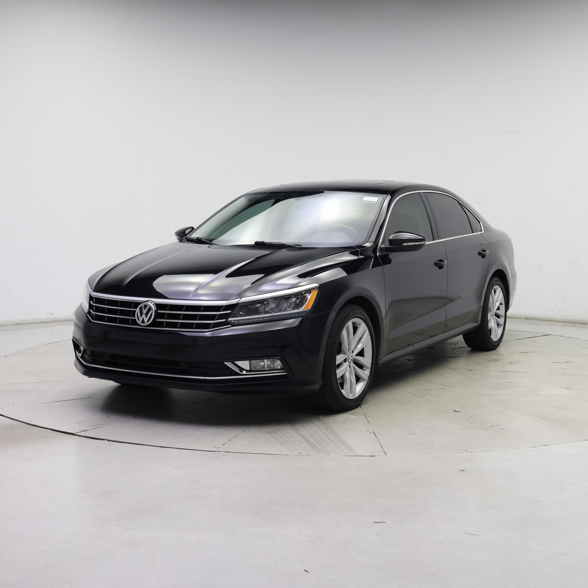 Thumbnail: 2018 Volkswagen Passat - 4