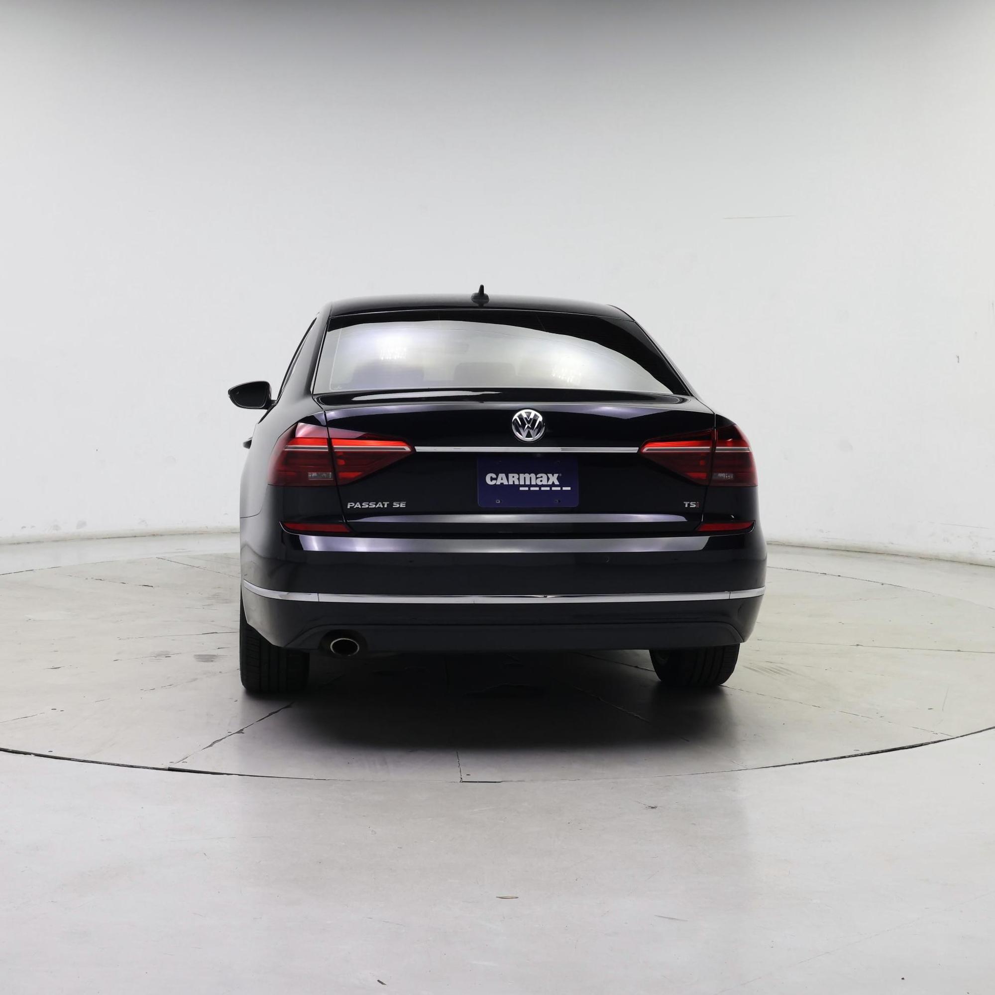 Thumbnail: 2018 Volkswagen Passat - 6