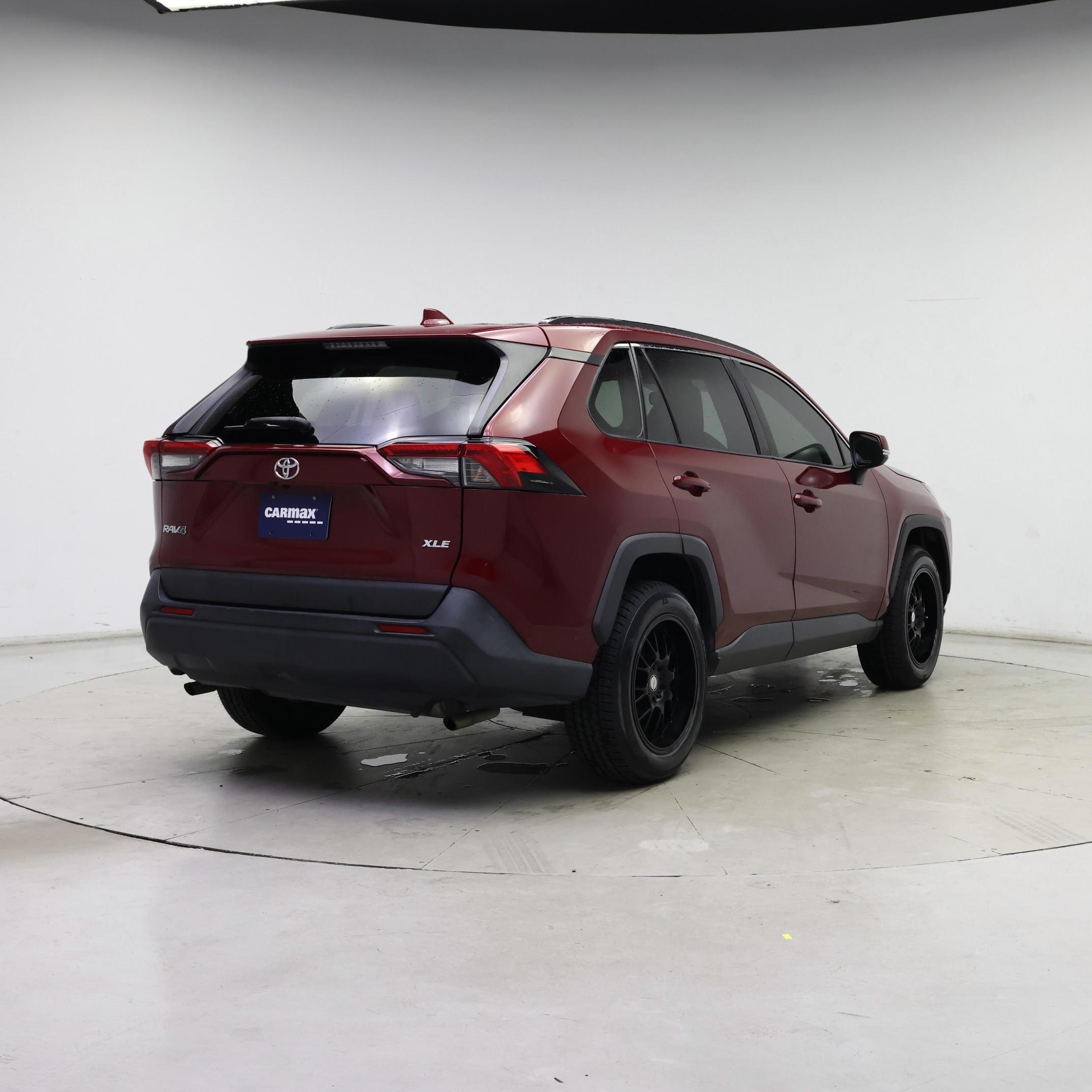 Thumbnail: 2019 Toyota RAV4 - 8