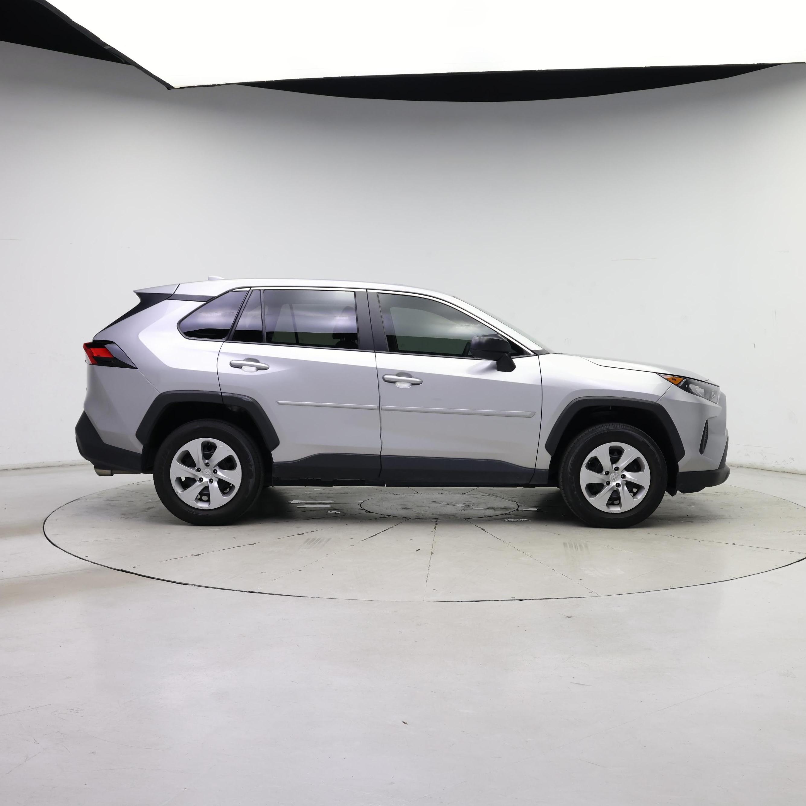 Thumbnail: 2022 Toyota RAV4 - 7
