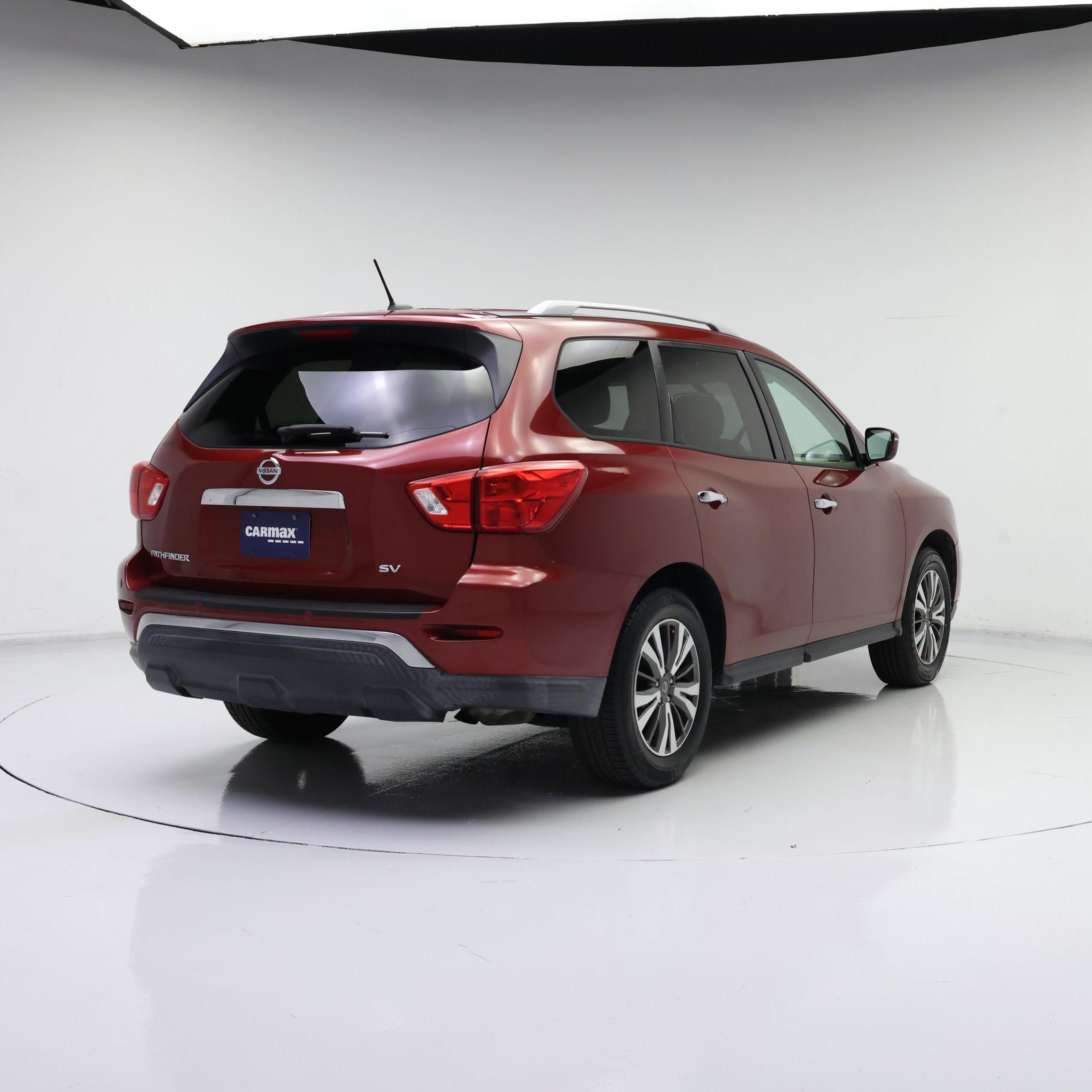 Thumbnail: 2017 Nissan Pathfinder - 8