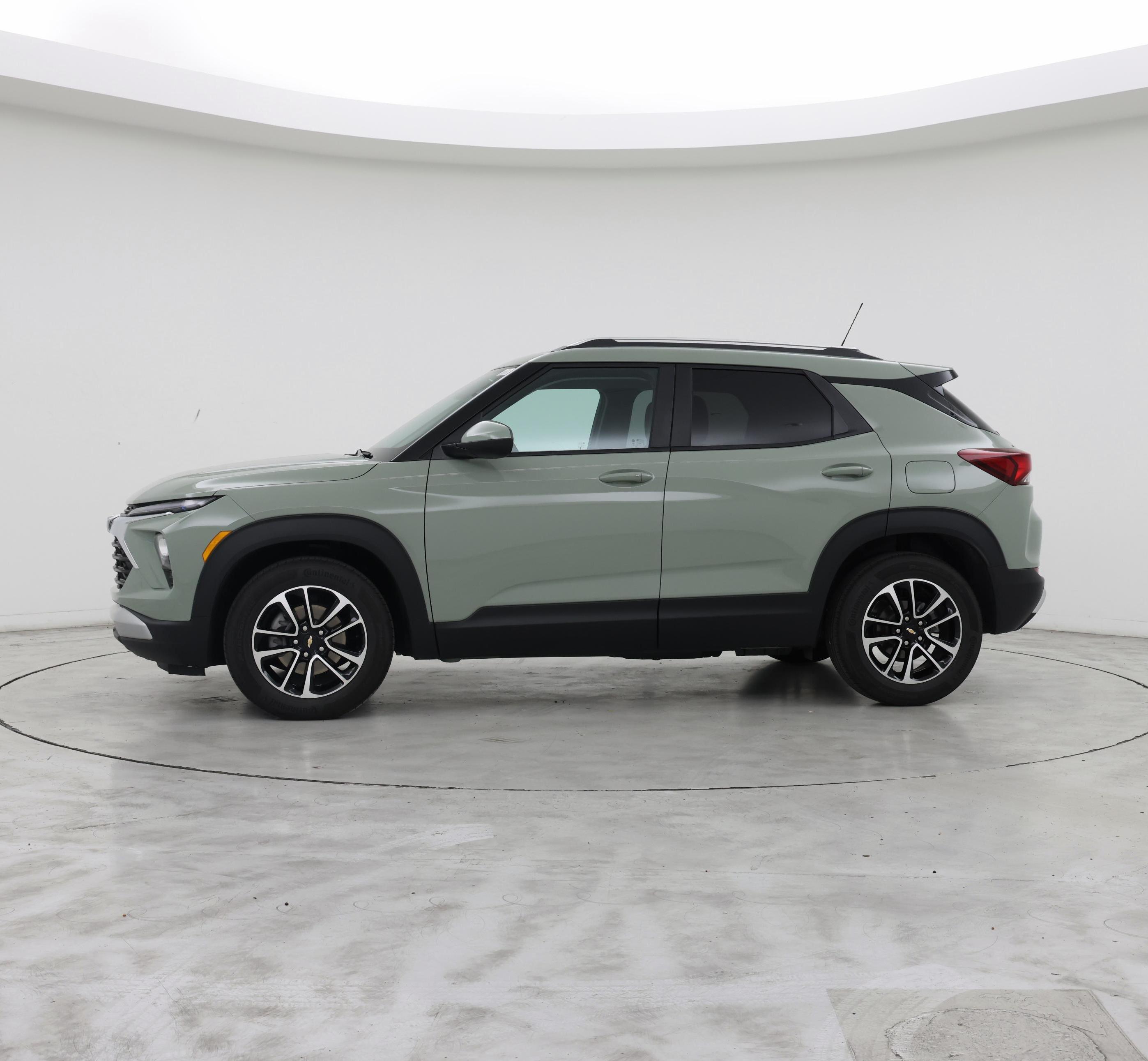 Thumbnail: 2025 Chevrolet TrailBlazer - 3