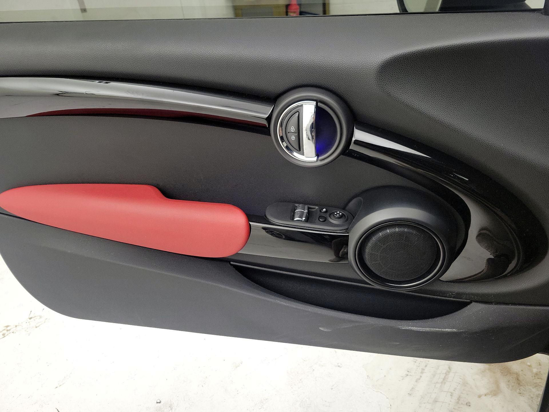 Thumbnail: 2021 MINI Cooper Hardtop - 12