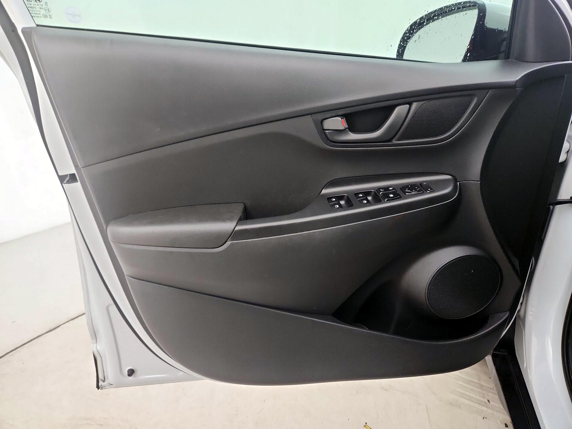 Thumbnail: 2019 Hyundai Kona - 12