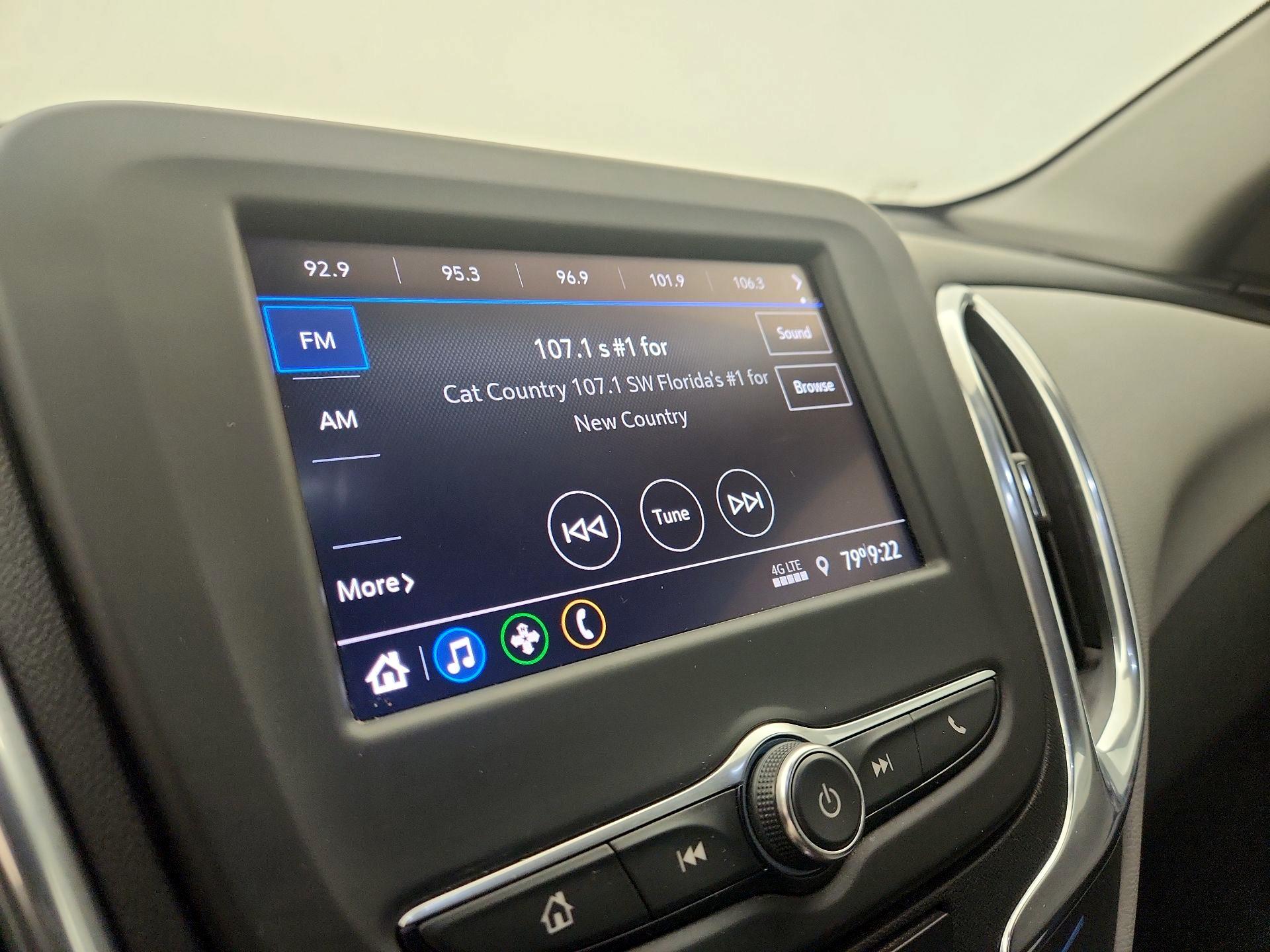 Thumbnail: 2020 Chevrolet Equinox - 15