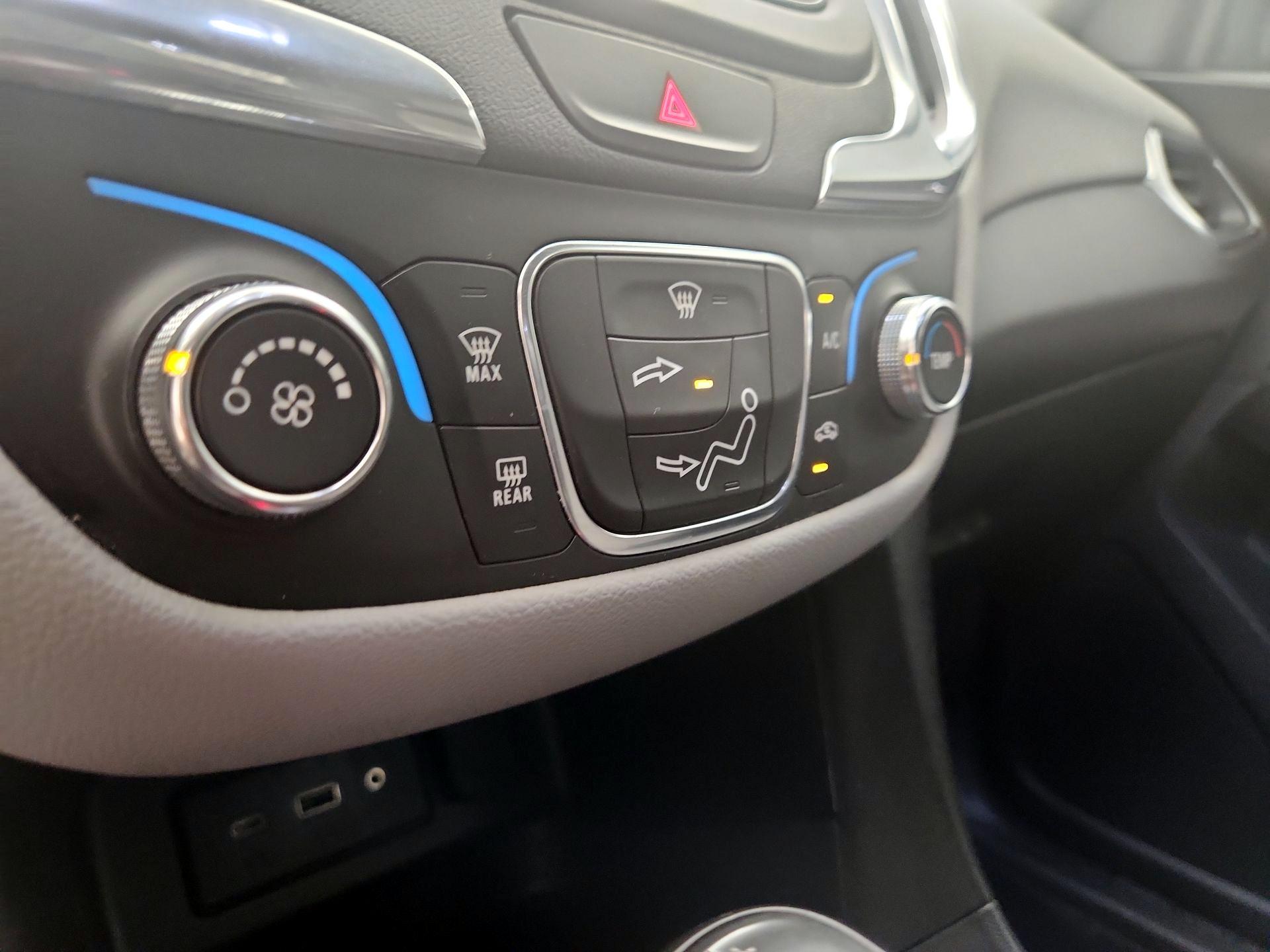 Thumbnail: 2020 Chevrolet Equinox - 16
