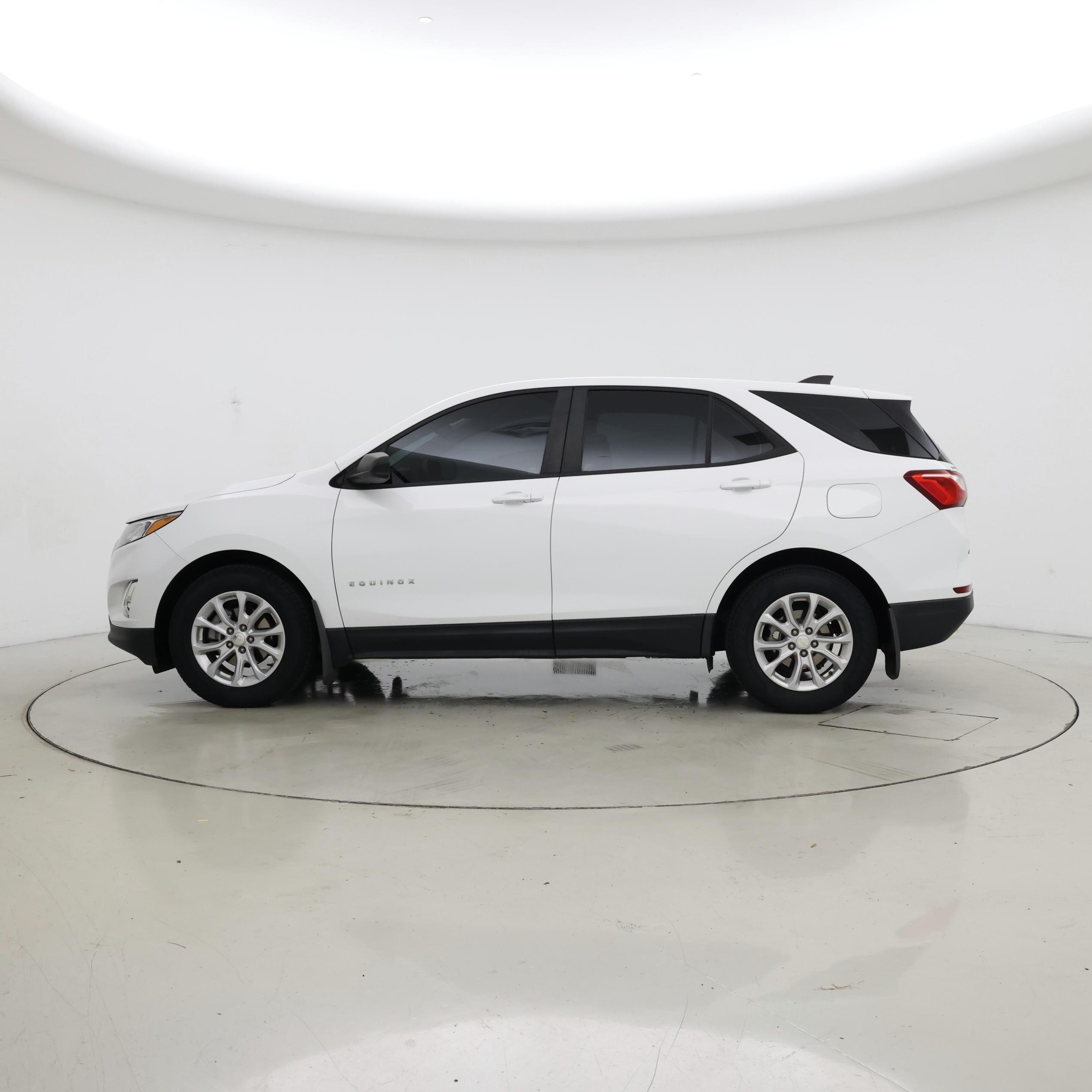 Thumbnail: 2020 Chevrolet Equinox - 3