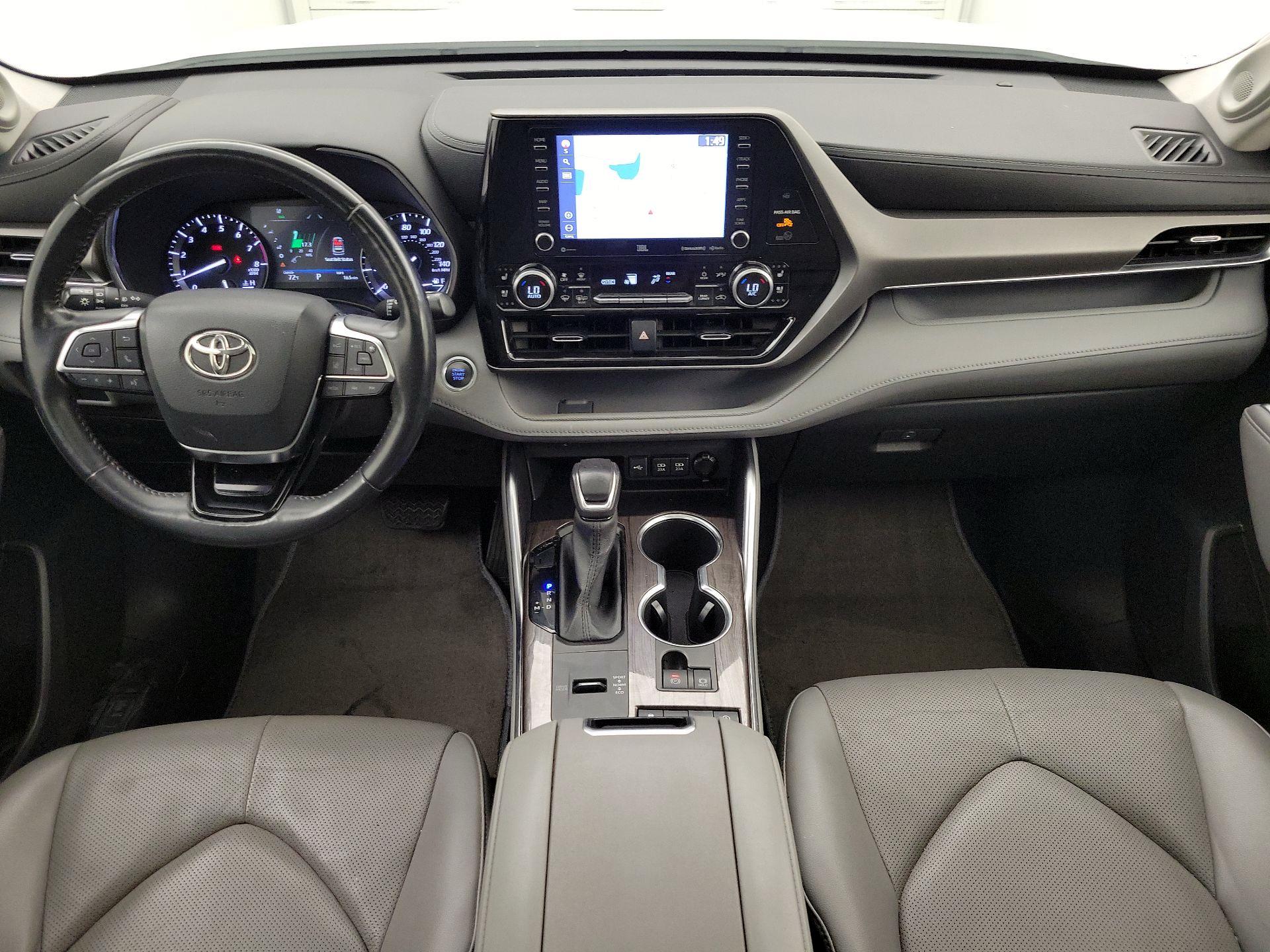 Thumbnail: 2021 Toyota Highlander - 9