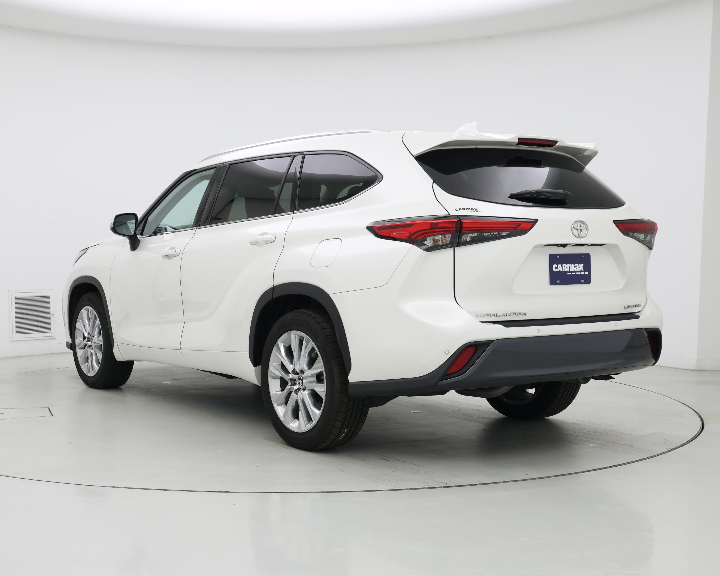 Thumbnail: 2021 Toyota Highlander - 2