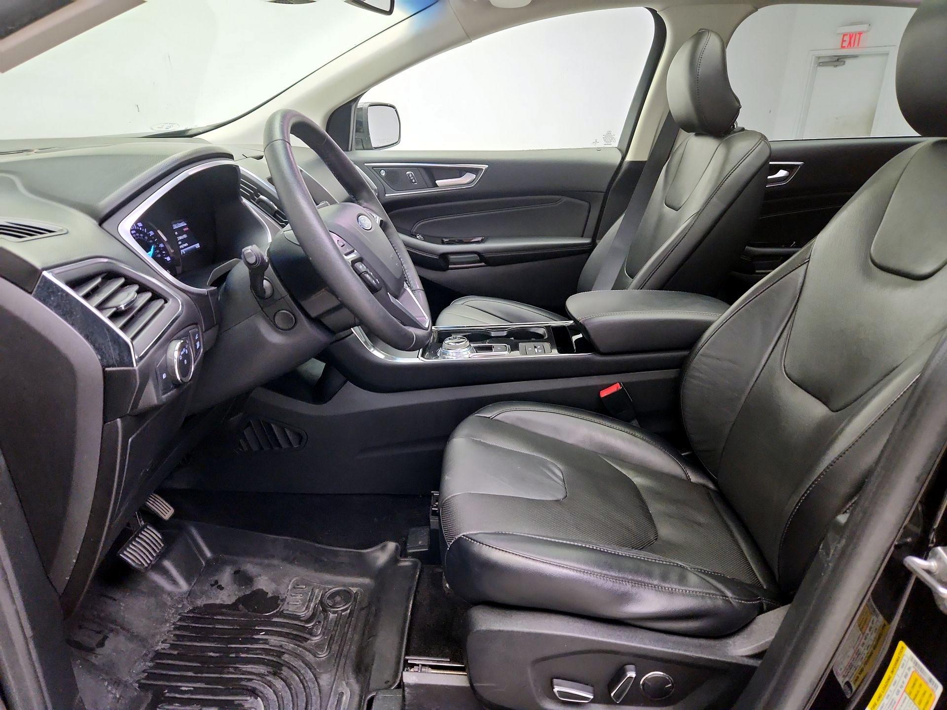 Thumbnail: 2019 Ford Edge - 11