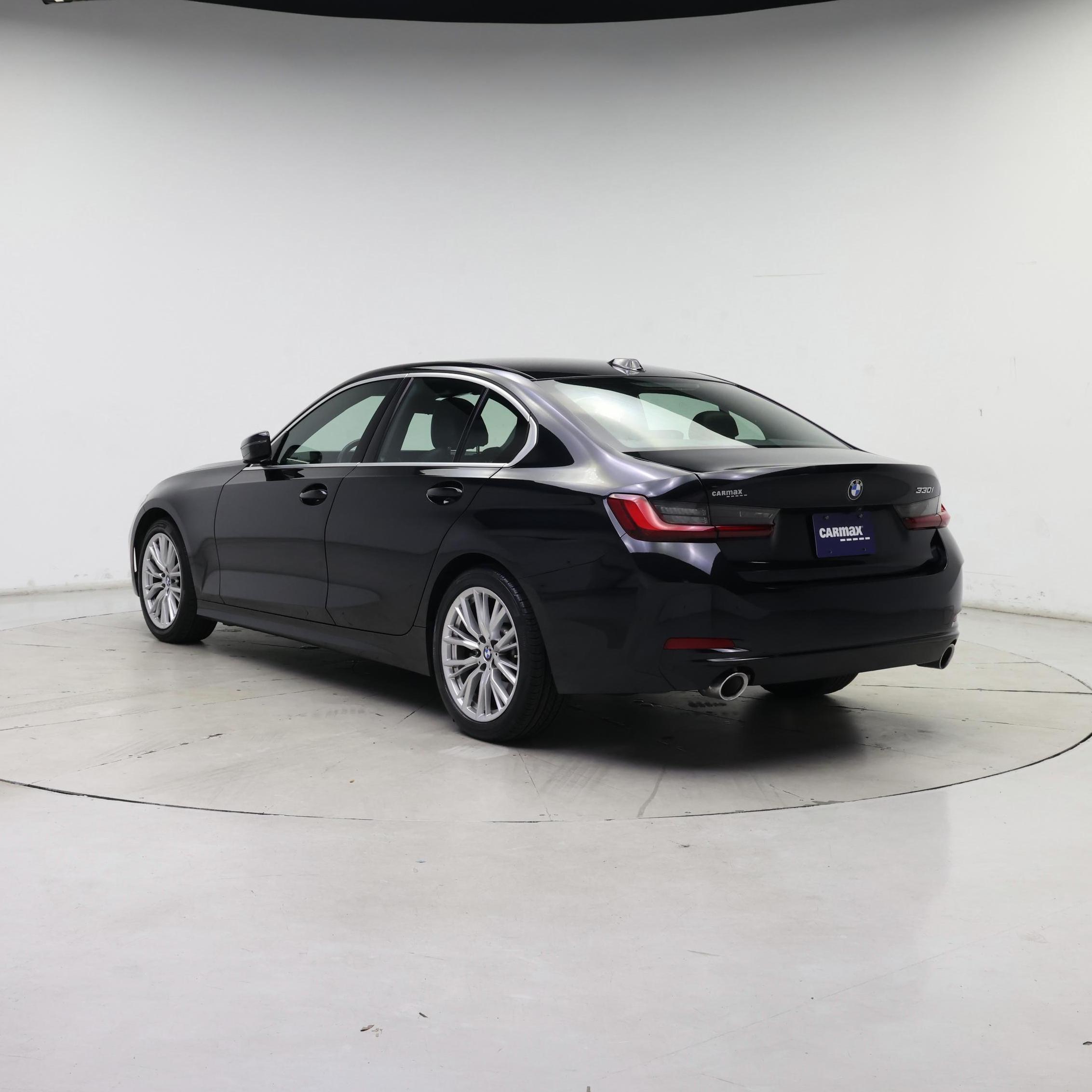Thumbnail: 2024 BMW 3 Series - 2