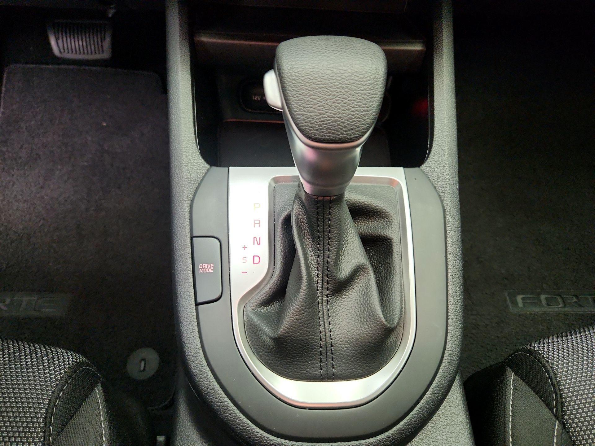 Thumbnail: 2024 Kia Forte - 17