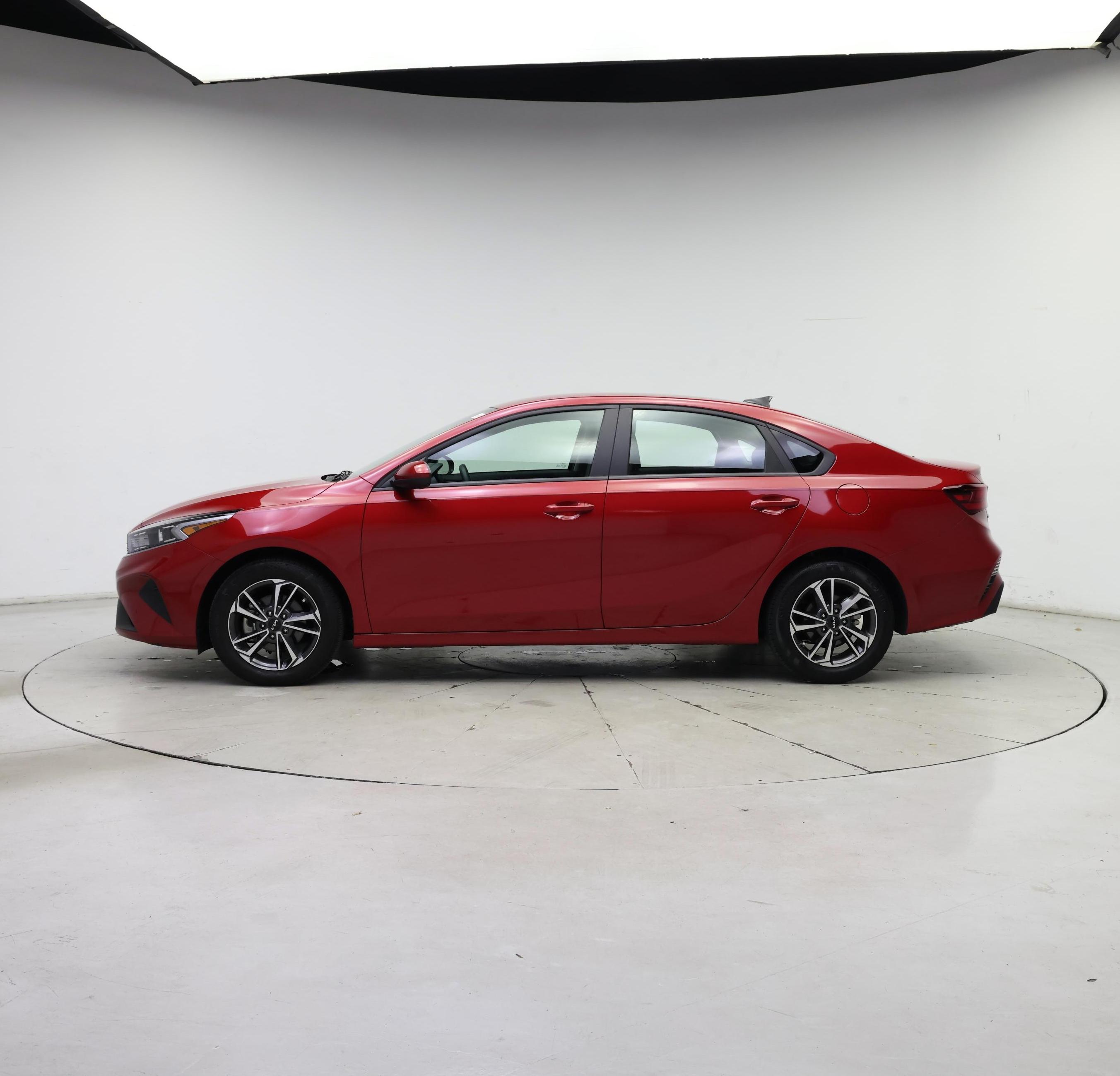 Thumbnail: 2024 Kia Forte - 3