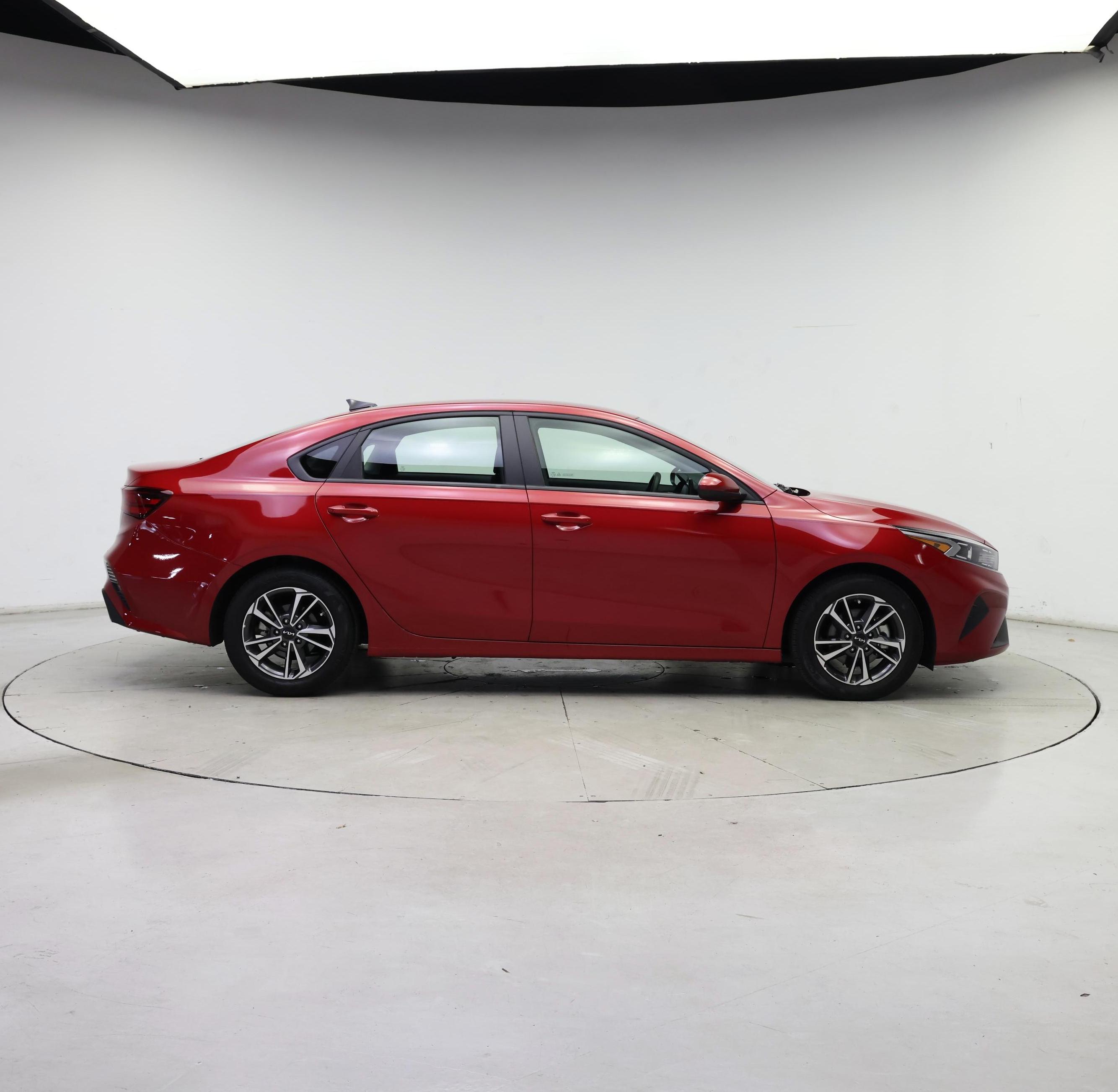 Thumbnail: 2024 Kia Forte - 7