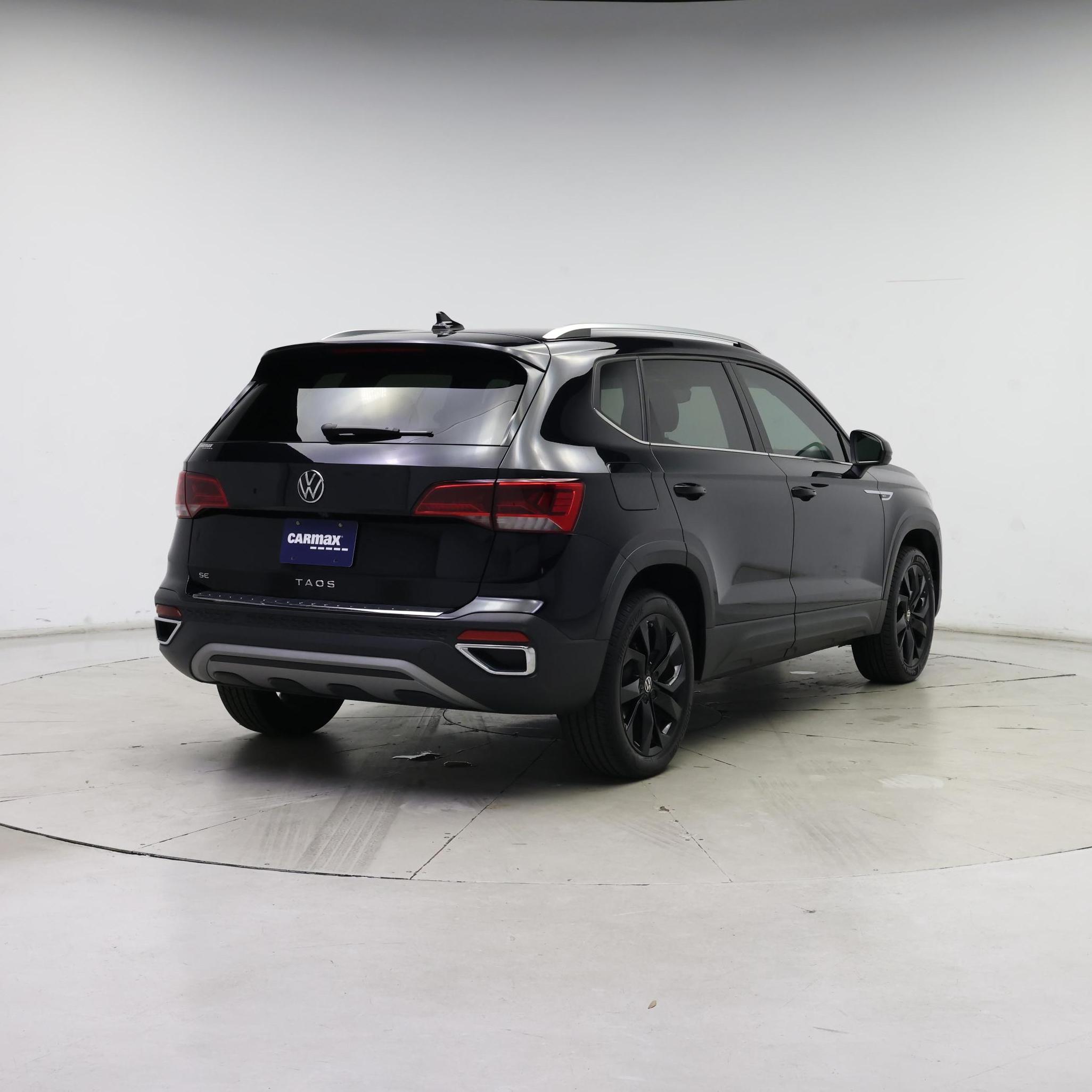 Thumbnail: 2022 Volkswagen Taos - 8