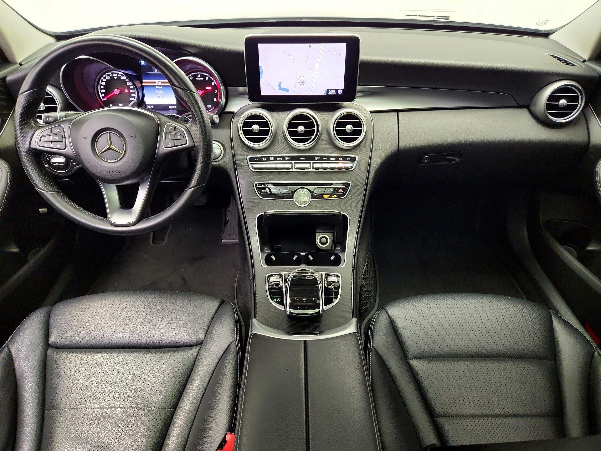 Thumbnail: 2016 Mercedes-Benz C-Class - 9