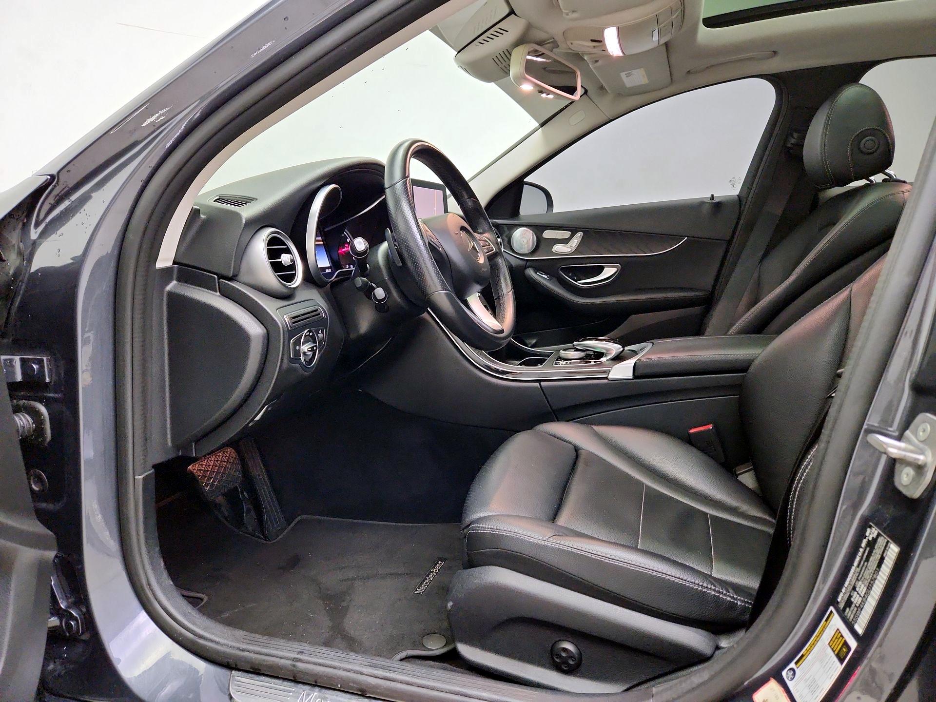 Thumbnail: 2016 Mercedes-Benz C-Class - 11