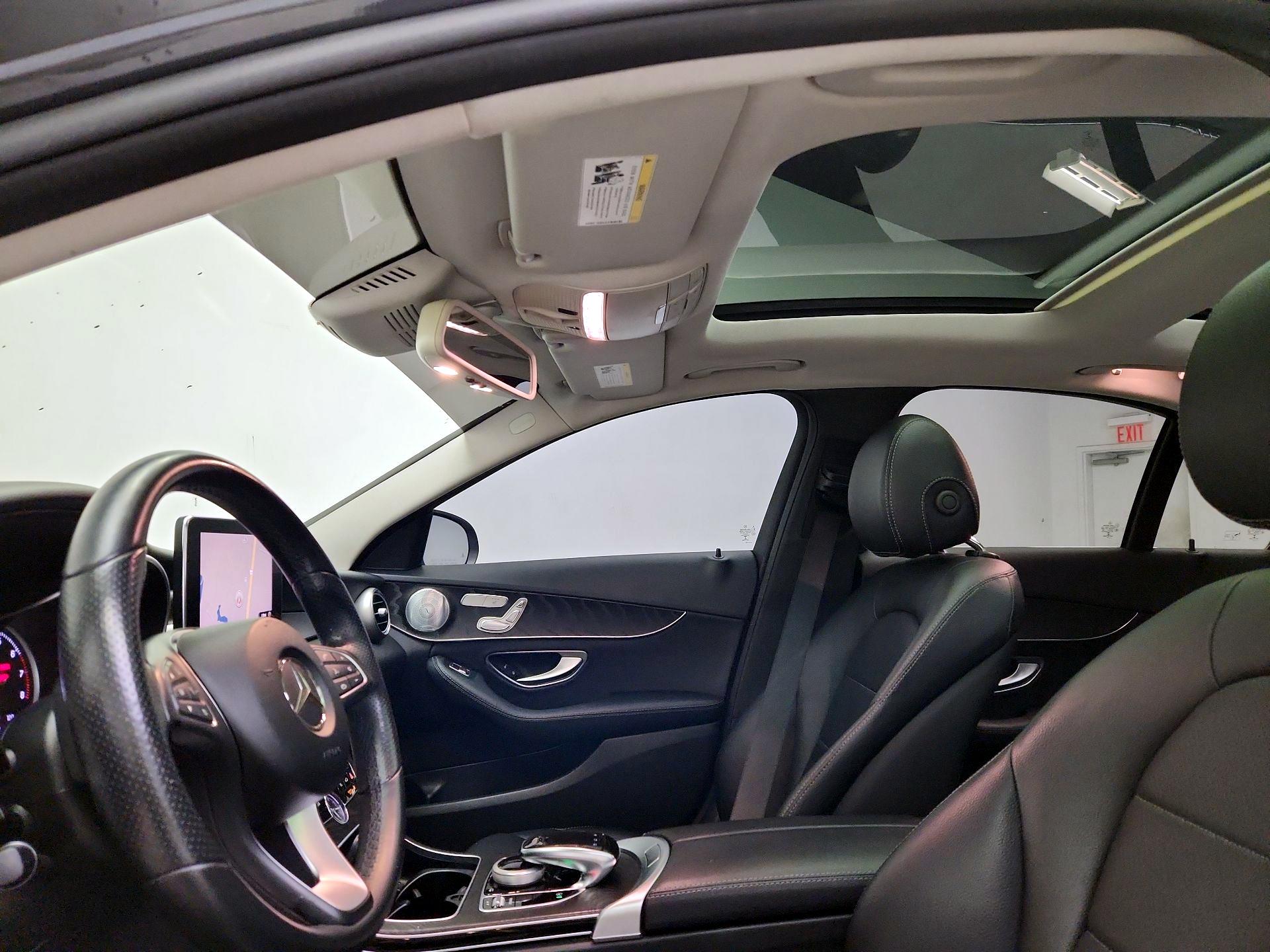 Thumbnail: 2016 Mercedes-Benz C-Class - 20