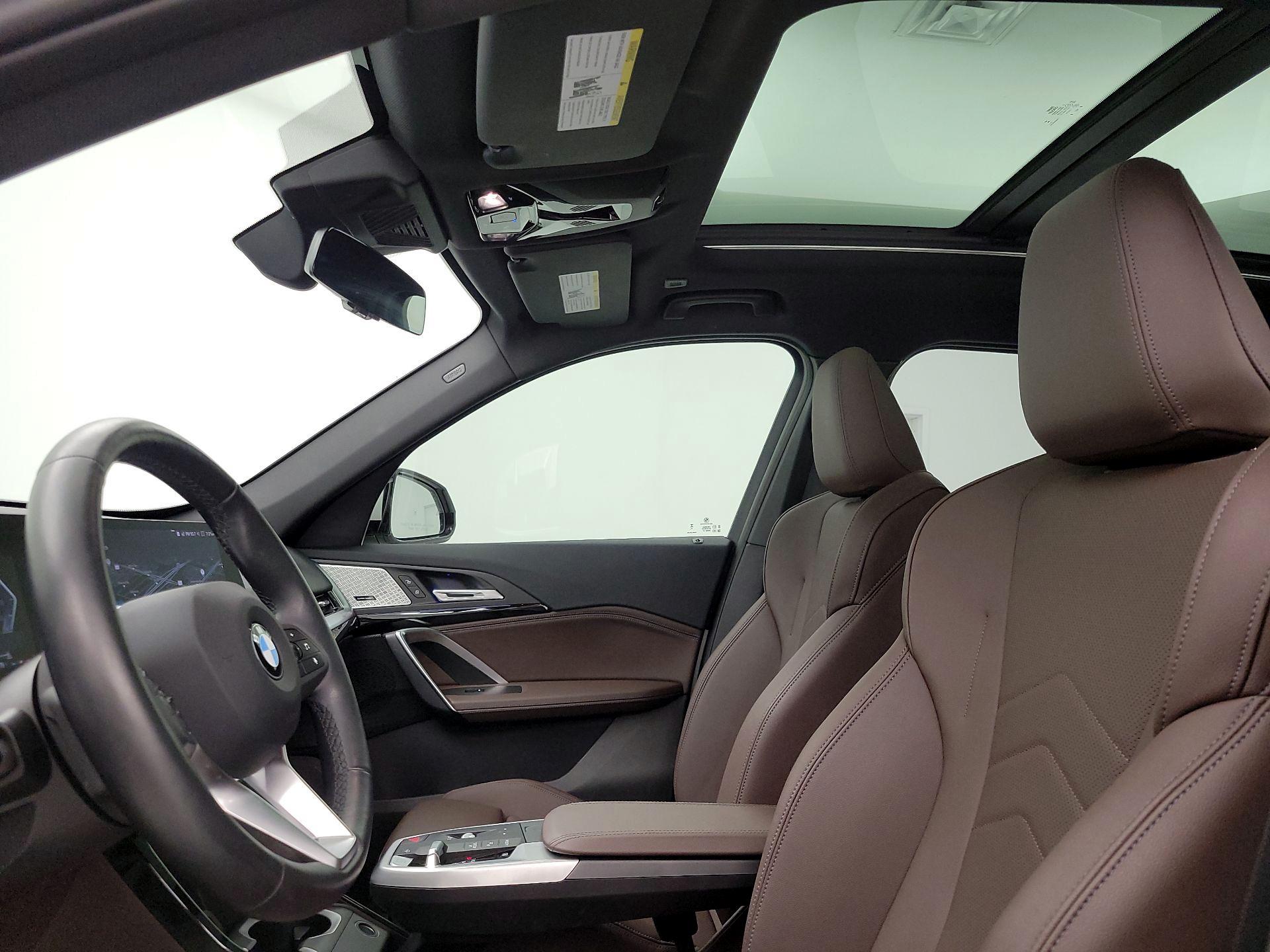 Thumbnail: 2023 BMW X1 - 20