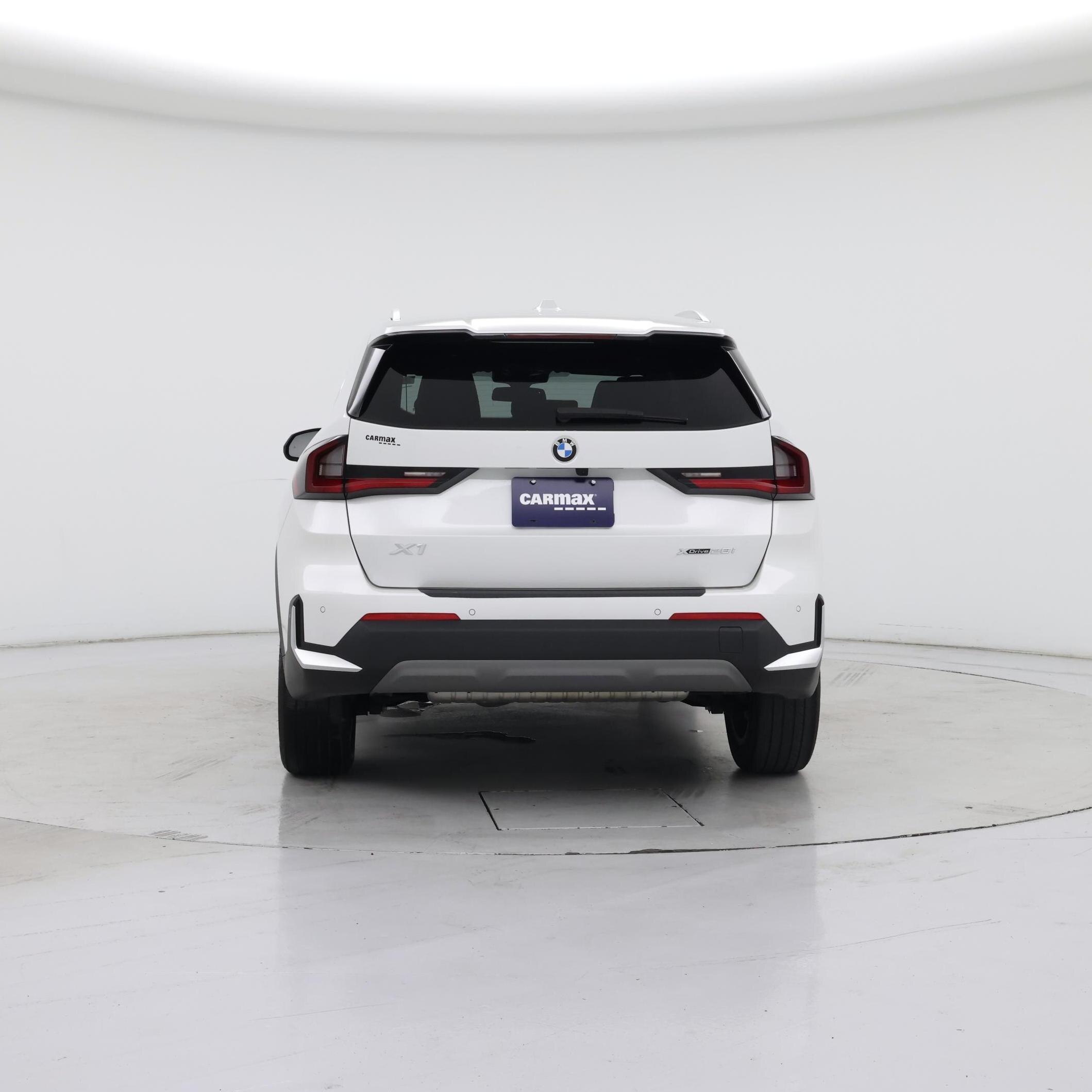 Thumbnail: 2023 BMW X1 - 6